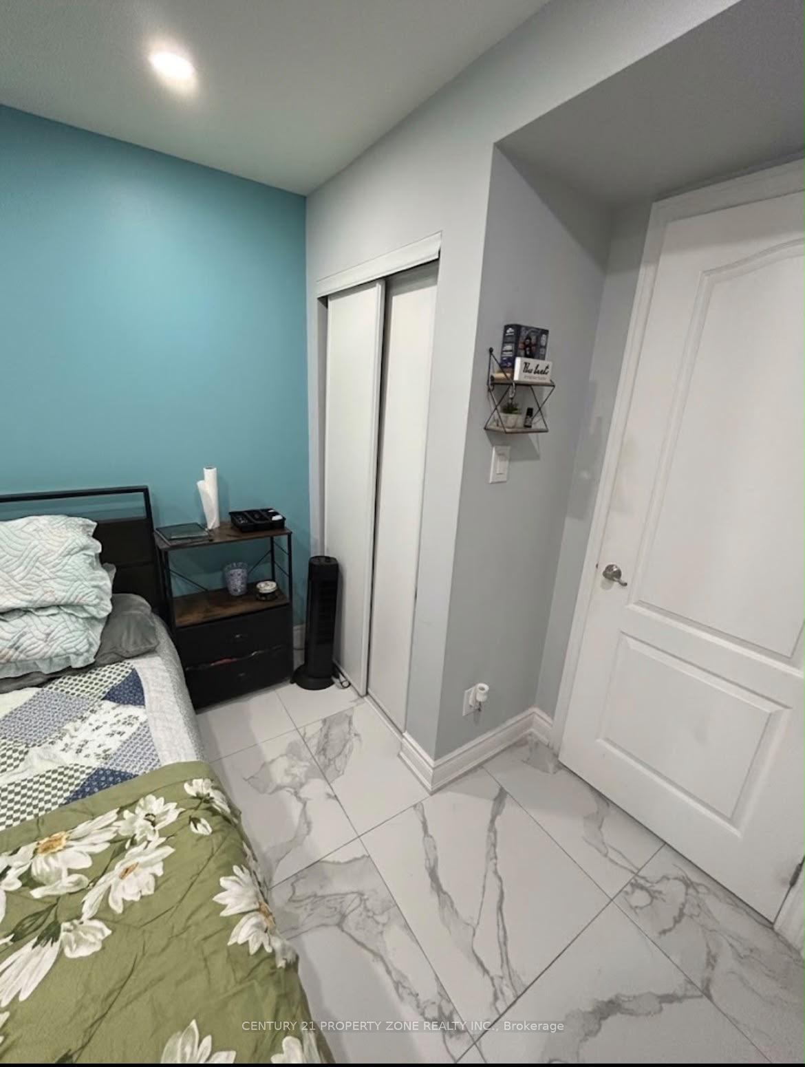 Photo 3 of 65 Sugarberry Drive, Brampton, Credit Valley — HOMEH