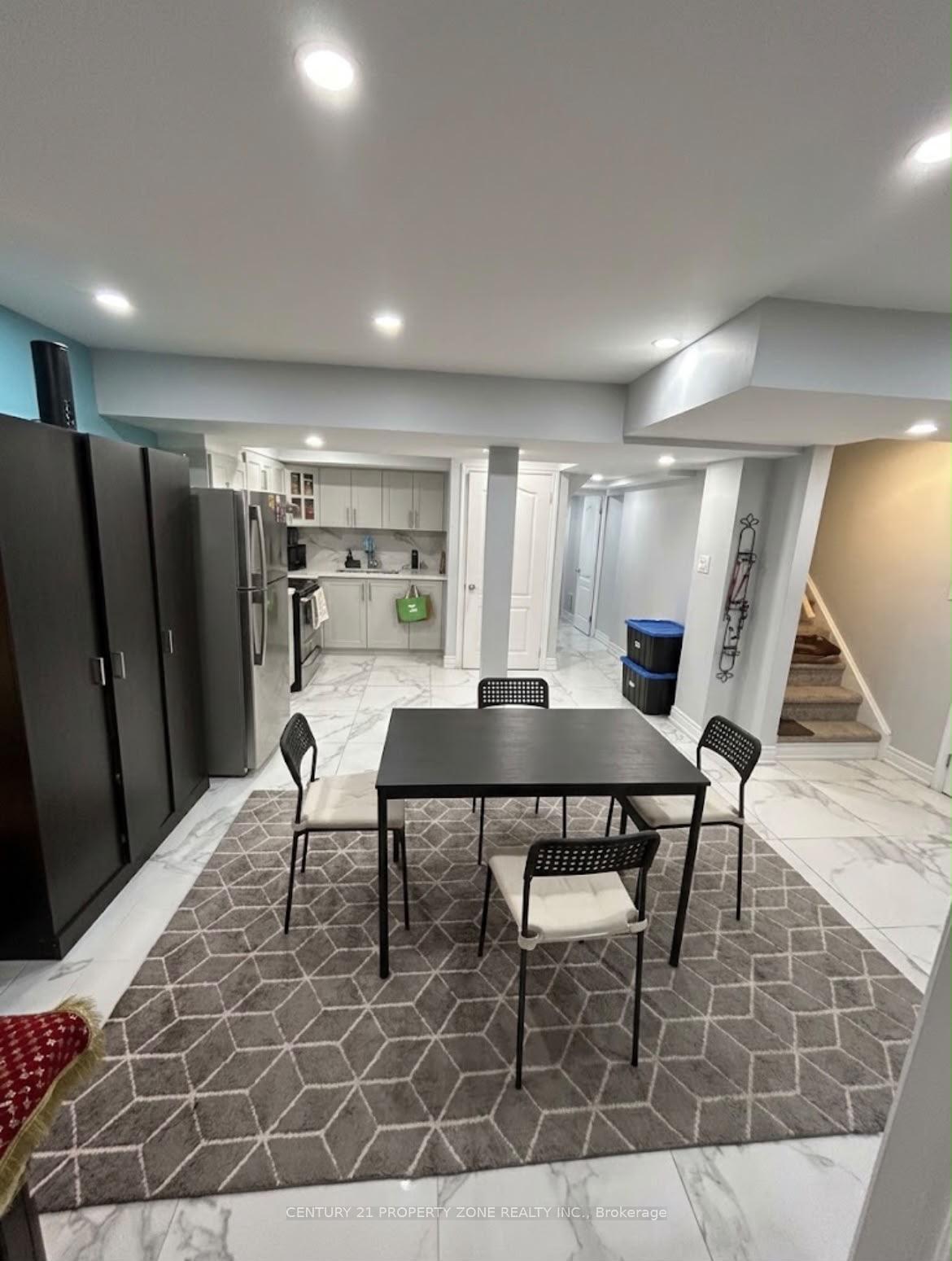 Photo 7 of 65 Sugarberry Drive, Brampton, Credit Valley — HOMEH