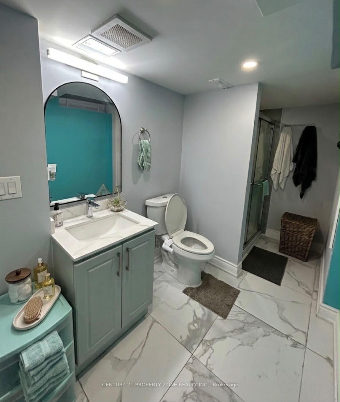 Photo 8 of 65 Sugarberry Drive, Brampton, Credit Valley — HOMEH