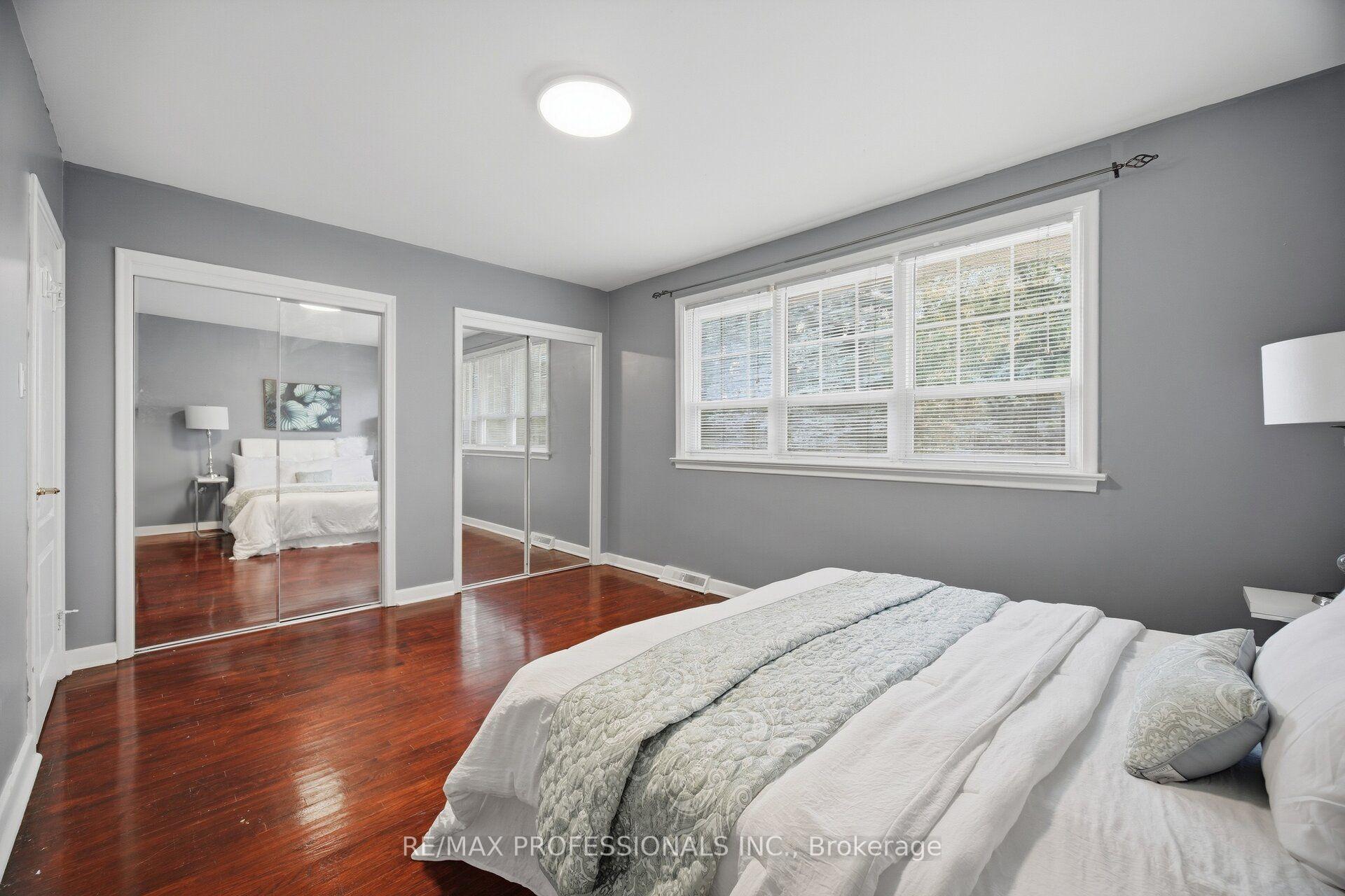 Photo 22 of 75 Sabrina Drive, Etobicoke, Willowridge-Martingrove-Richview — HOMEH