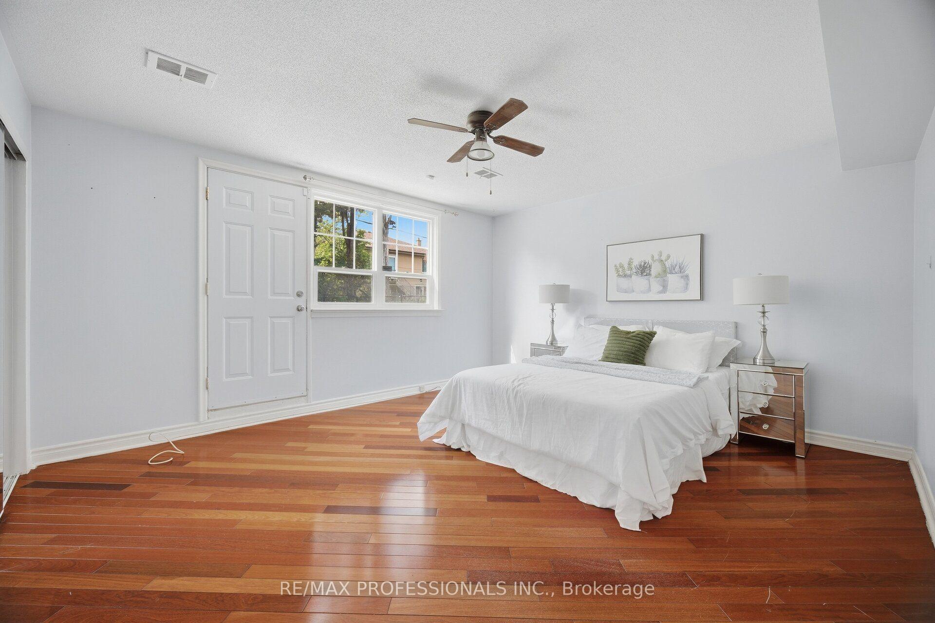 Photo 29 of 75 Sabrina Drive, Etobicoke, Willowridge-Martingrove-Richview — HOMEH