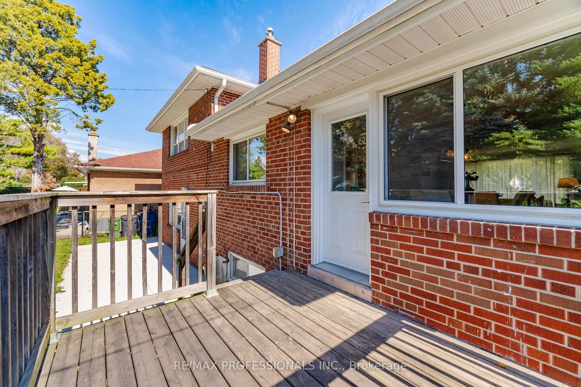 Photo 39 of 75 Sabrina Drive, Etobicoke, Willowridge-Martingrove-Richview — HOMEH