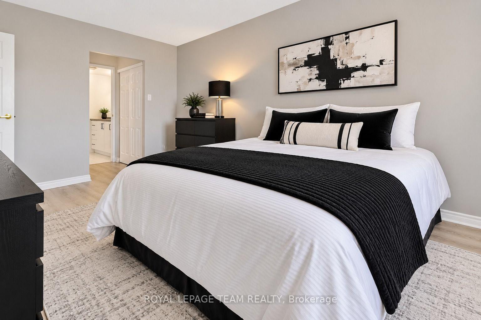 Photo 8 of Unit 909, 2759 Carousel Crescent, Ottawa, Emerald Woods/Sawmill Creek — HOMEH