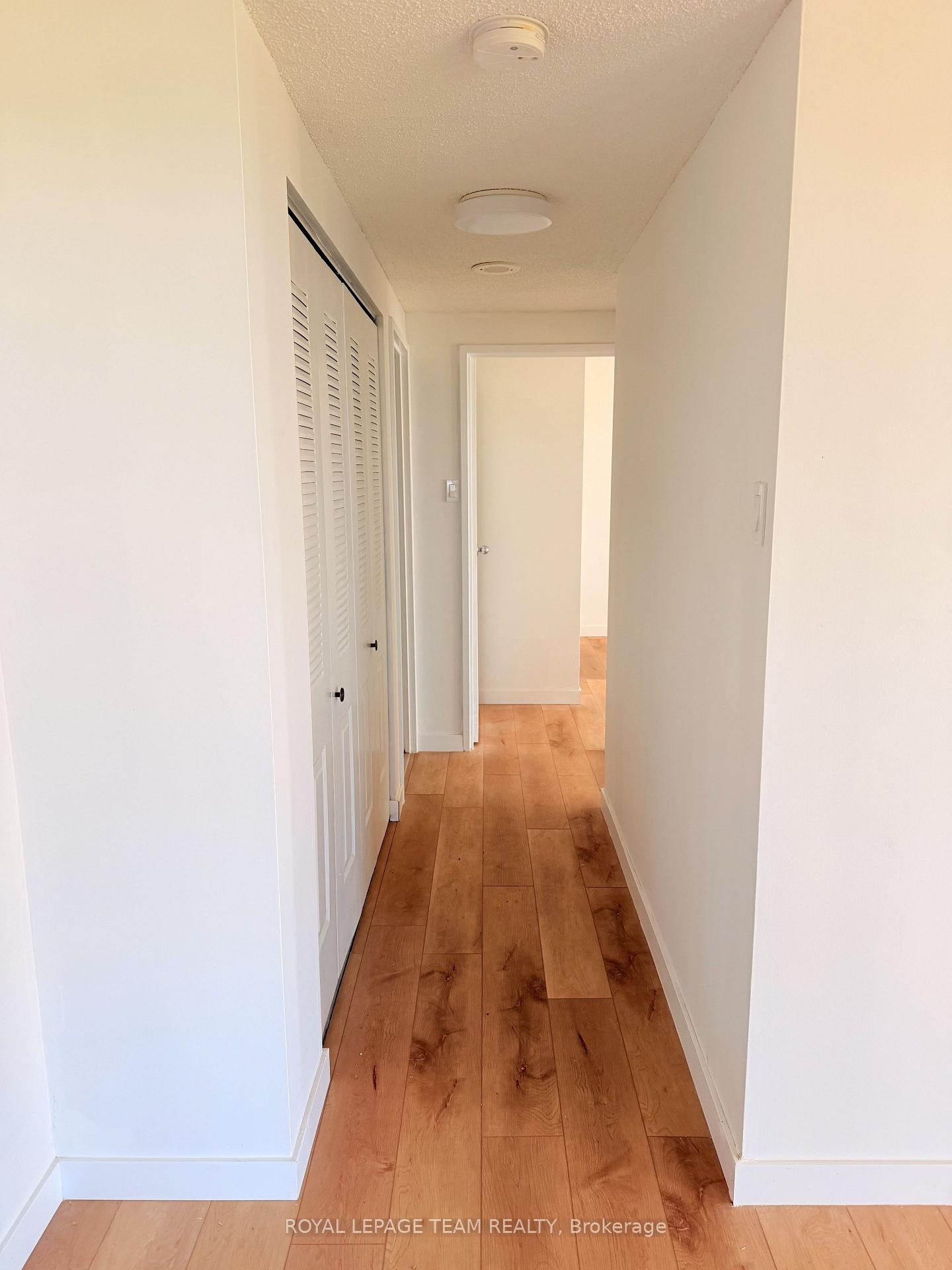 Photo 9 of Unit 909, 2759 Carousel Crescent, Ottawa, Emerald Woods/Sawmill Creek — HOMEH