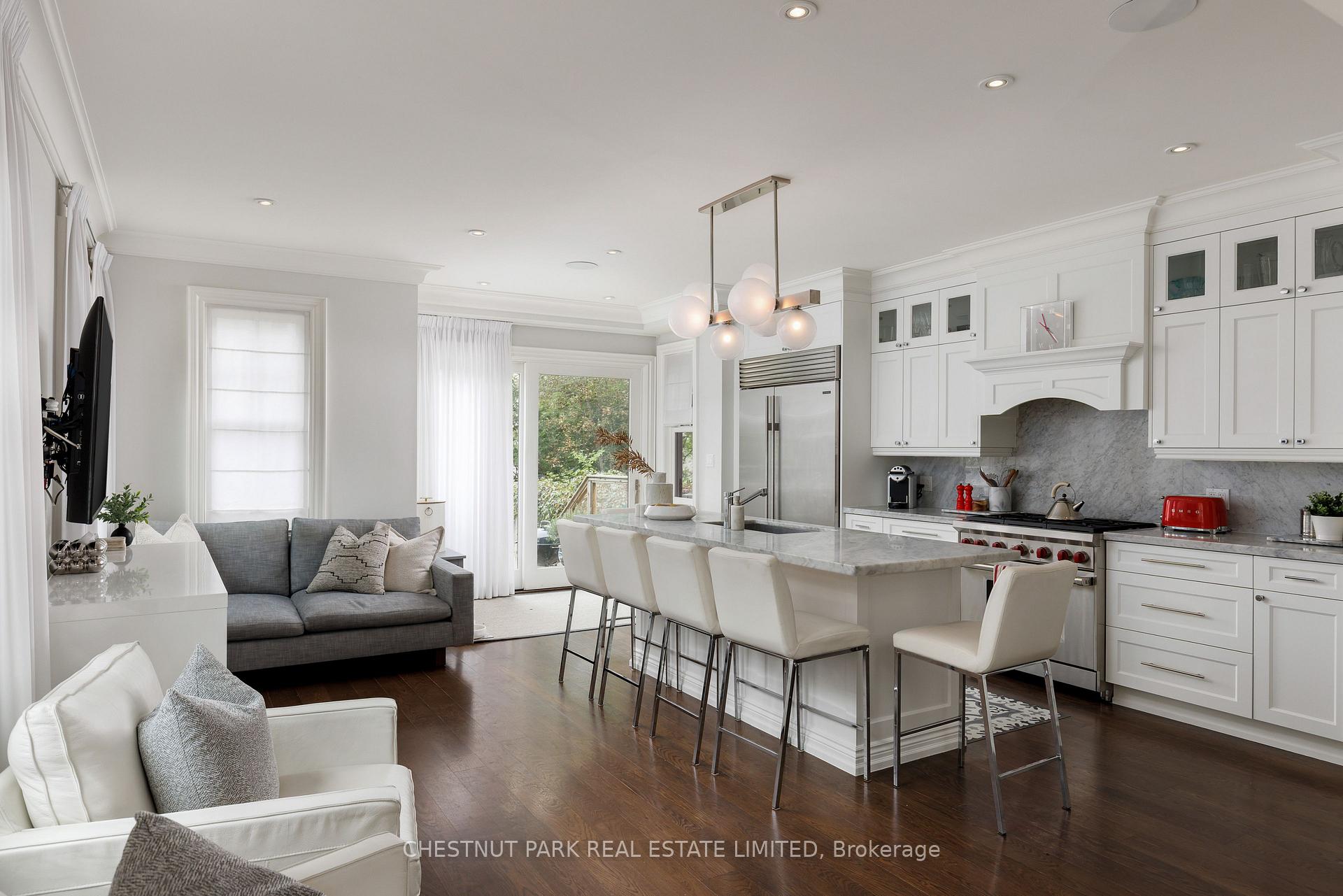 Photo 10 of 128 Manor Road E, Toronto, Mount Pleasant West — HOMEH