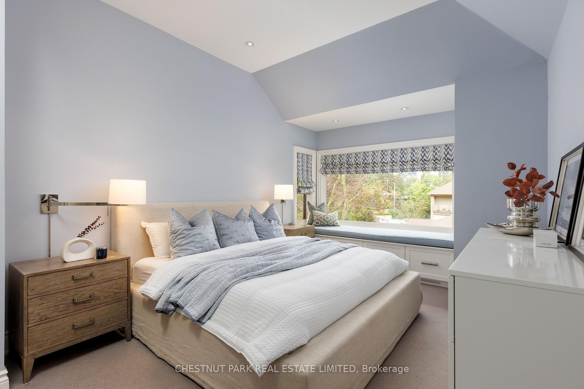 Photo 25 of 128 Manor Road E, Toronto, Mount Pleasant West — HOMEH