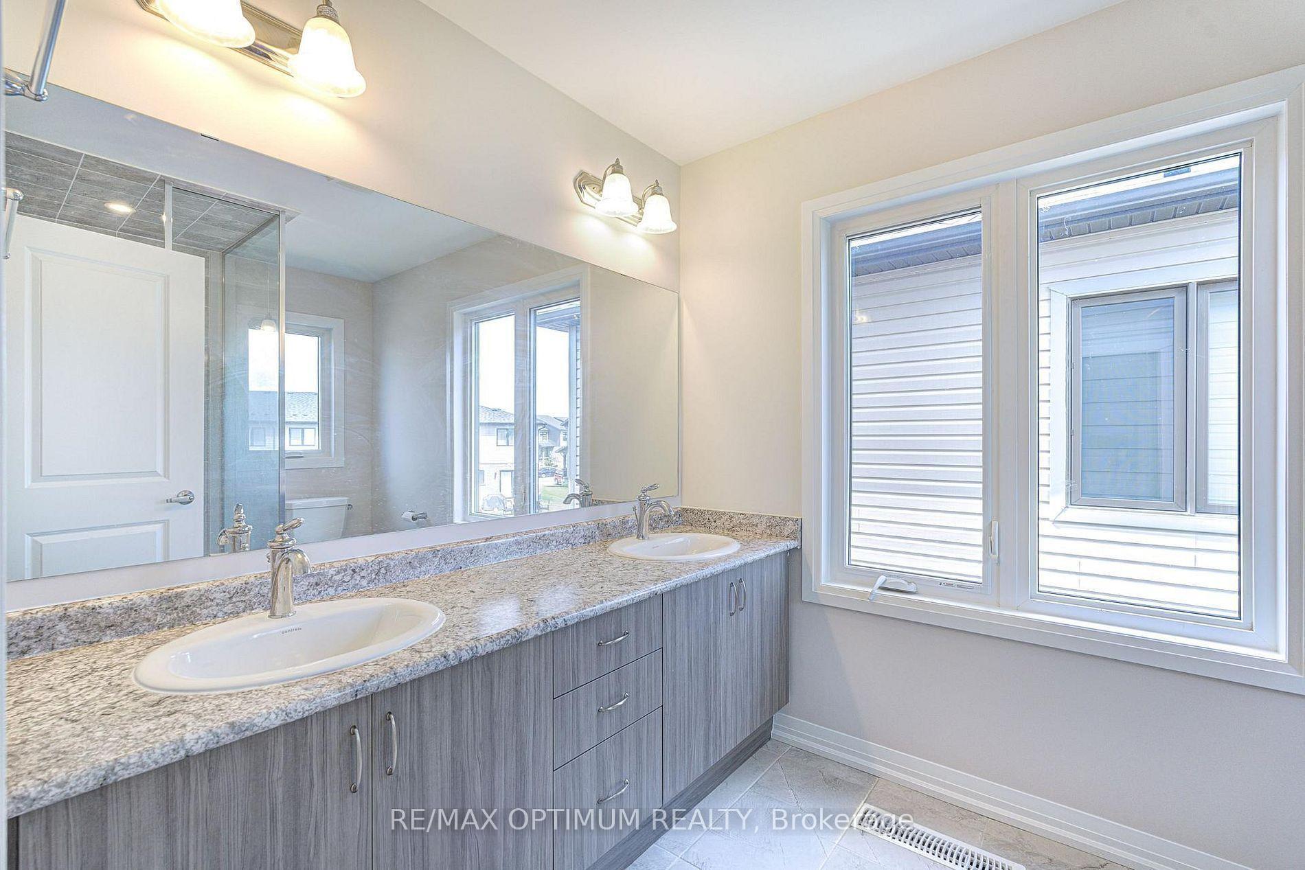 Photo 22 of 72 Blacklock Street, Cambridge, Westview — HOMEH