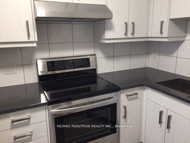 Photo 2 of Unit 3104, 270 Queens Quay W, Toronto, Waterfront Communities — HOMEH