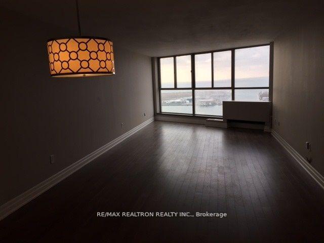Photo 3 of Unit 3104, 270 Queens Quay W, Toronto, Waterfront Communities — HOMEH