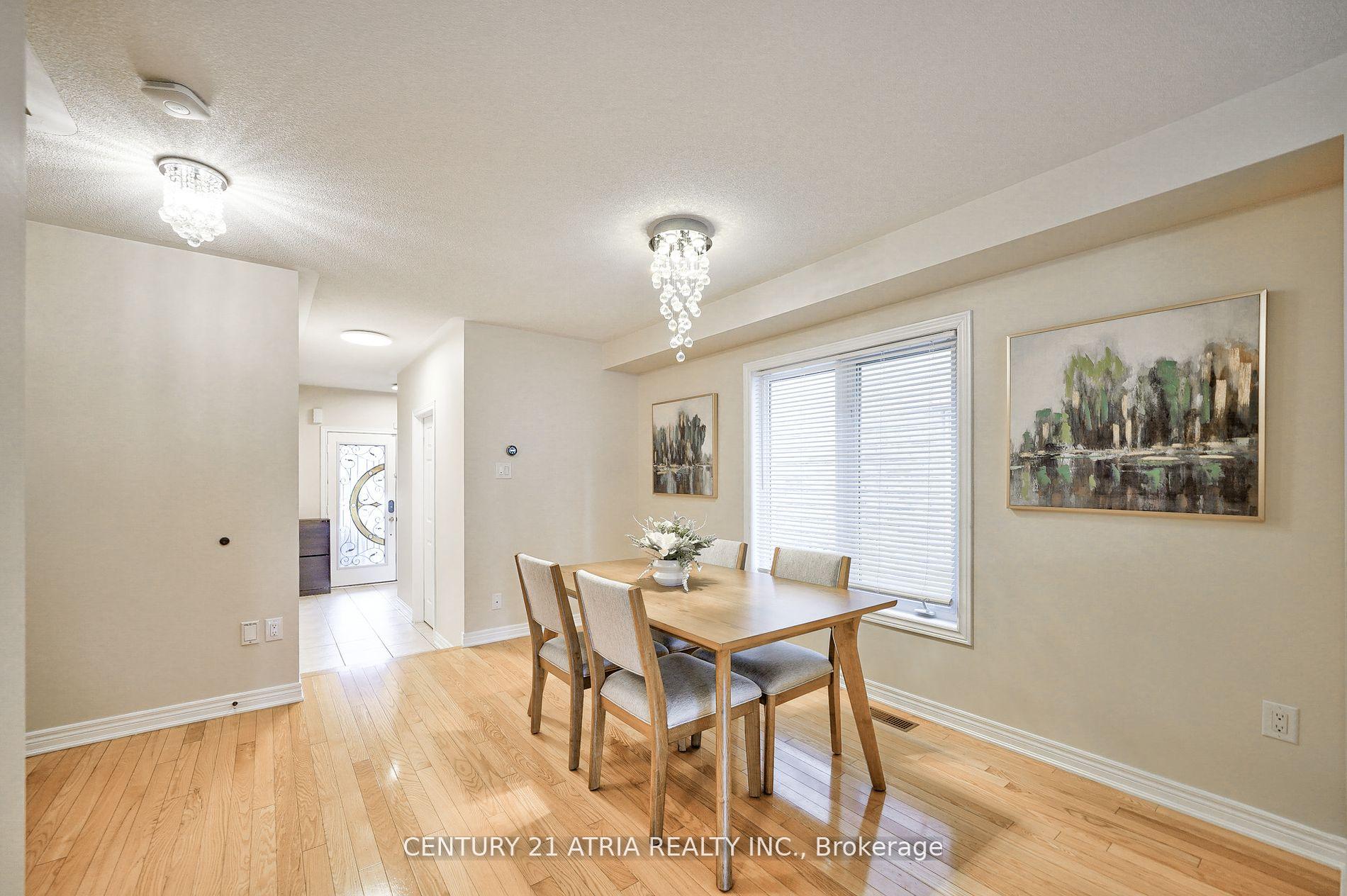 Photo 8 of 28 Barli Crescent, Vaughan, Patterson — HOMEH