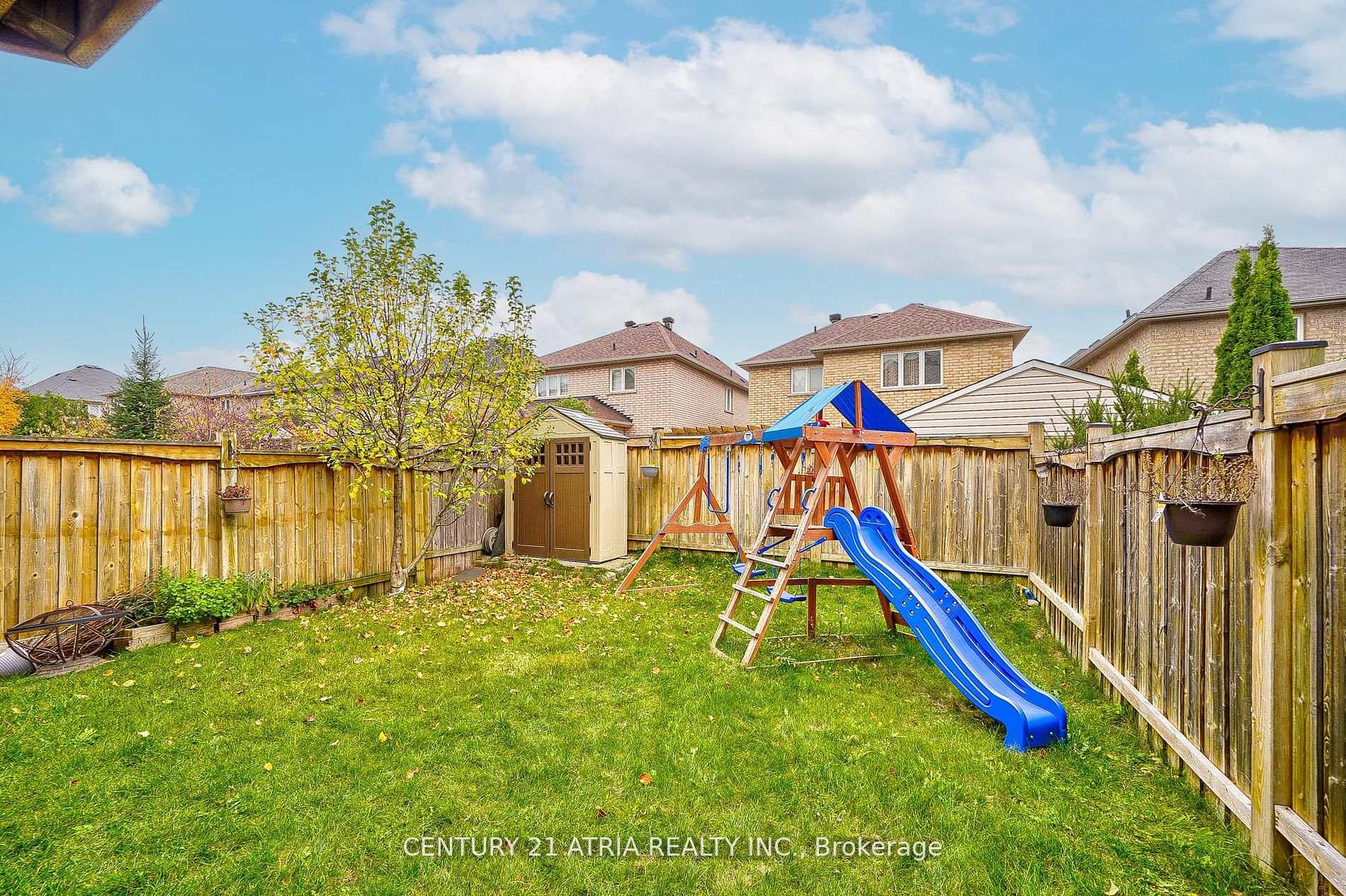 Photo 25 of 28 Barli Crescent, Vaughan, Patterson — HOMEH