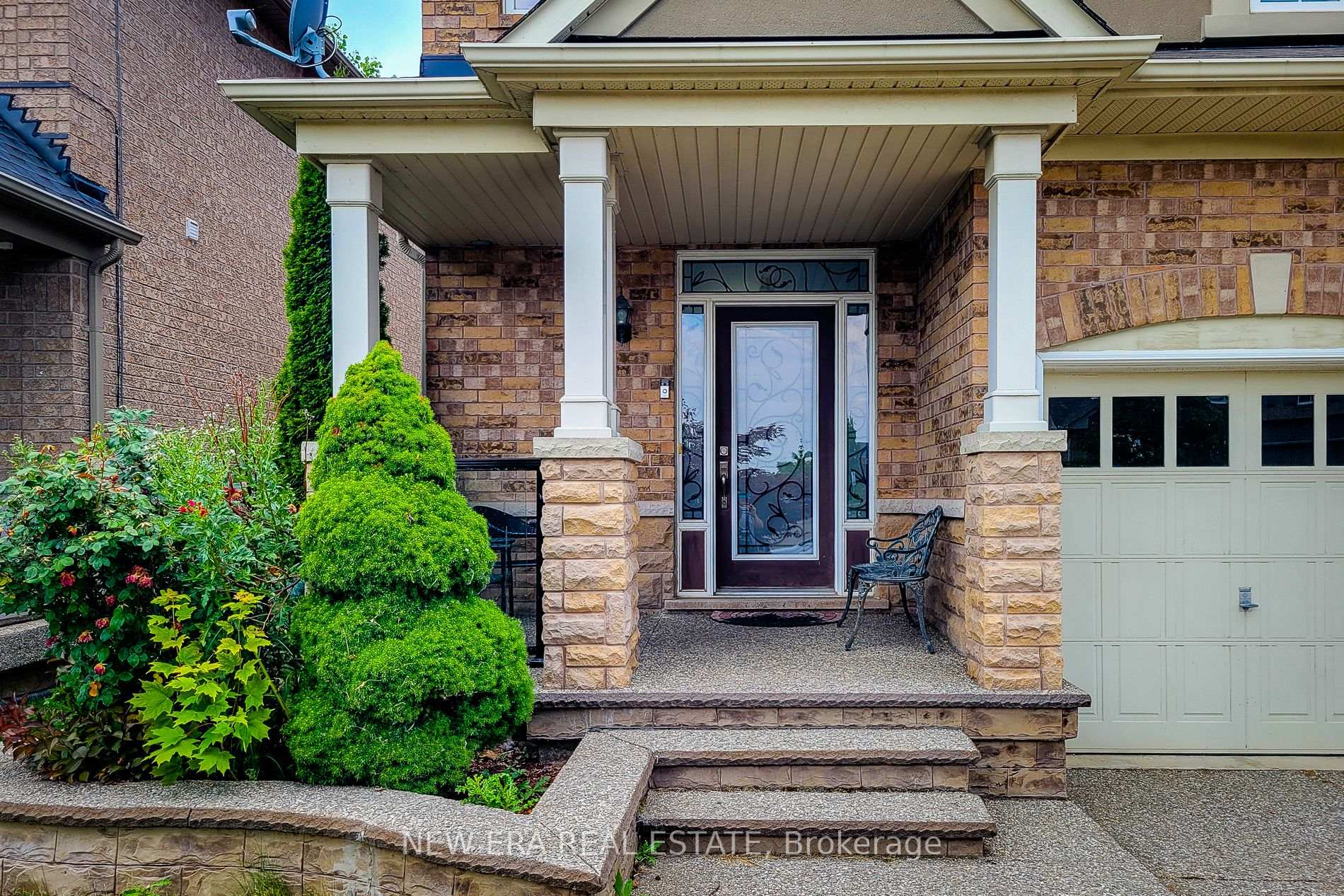 Photo 9 of 128 Montreal Circle, Hamilton, Winona Park — HOMEH