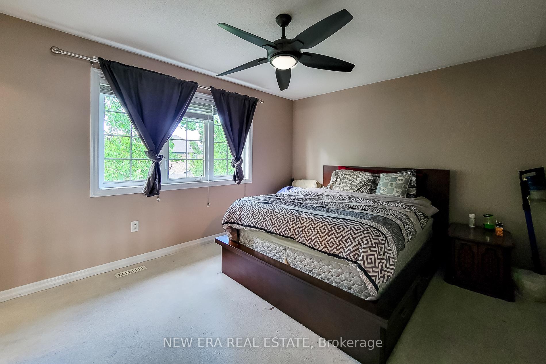 Photo 28 of 128 Montreal Circle, Hamilton, Winona Park — HOMEH