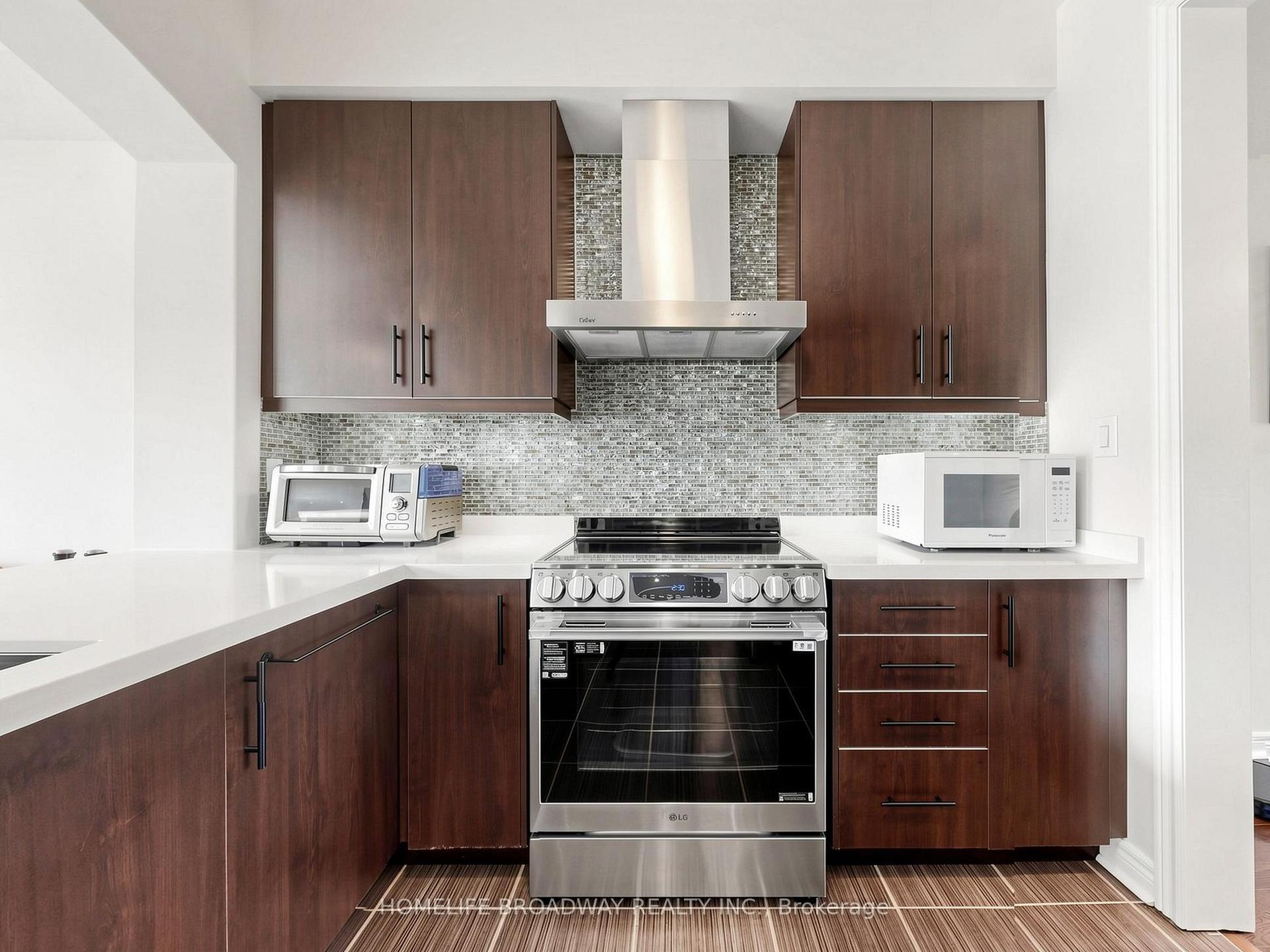 Photo 9 of 9 Earnshaw Drive, Markham, Victoria Square — HOMEH
