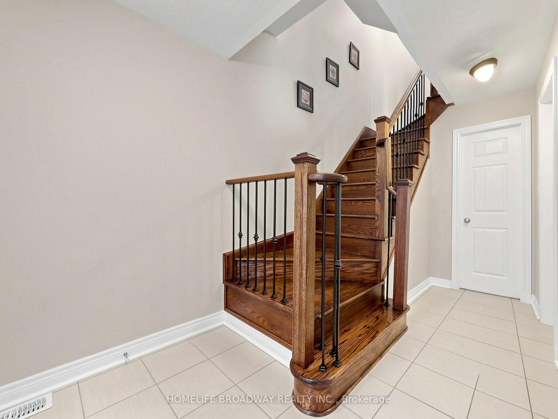 Photo 30 of 9 Earnshaw Drive, Markham, Victoria Square — HOMEH