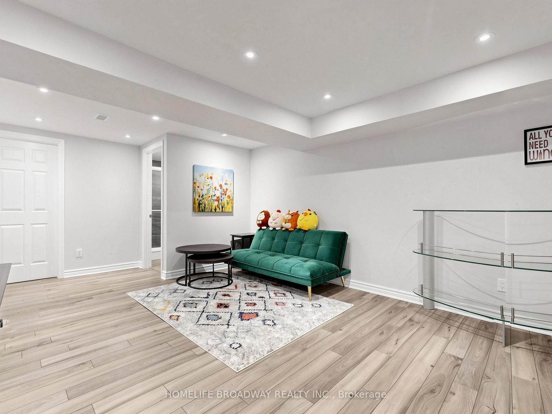 Photo 36 of 9 Earnshaw Drive, Markham, Victoria Square — HOMEH