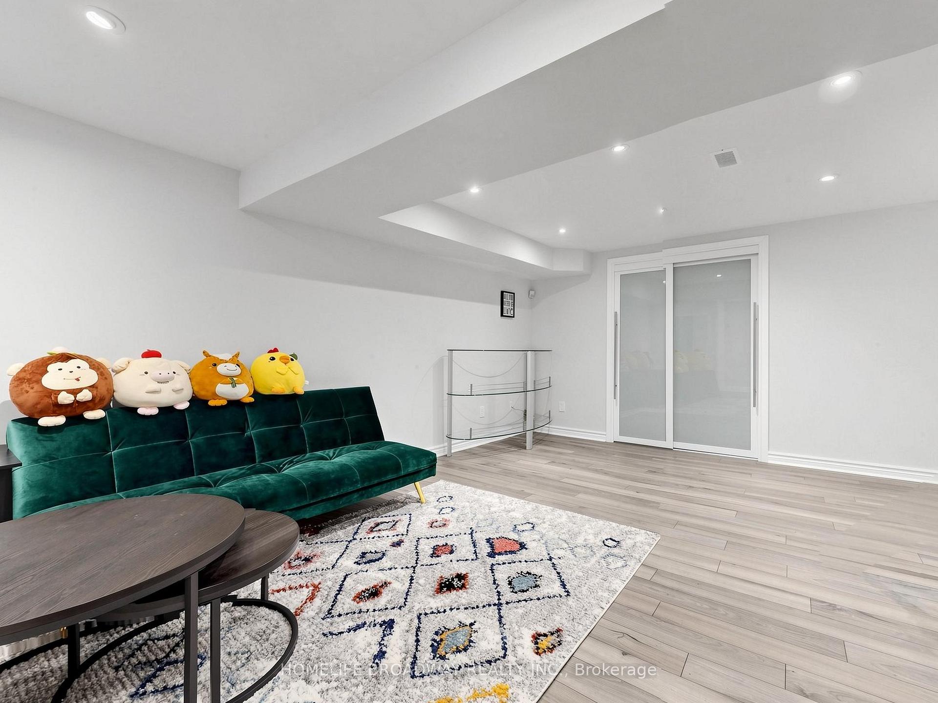Photo 39 of 9 Earnshaw Drive, Markham, Victoria Square — HOMEH