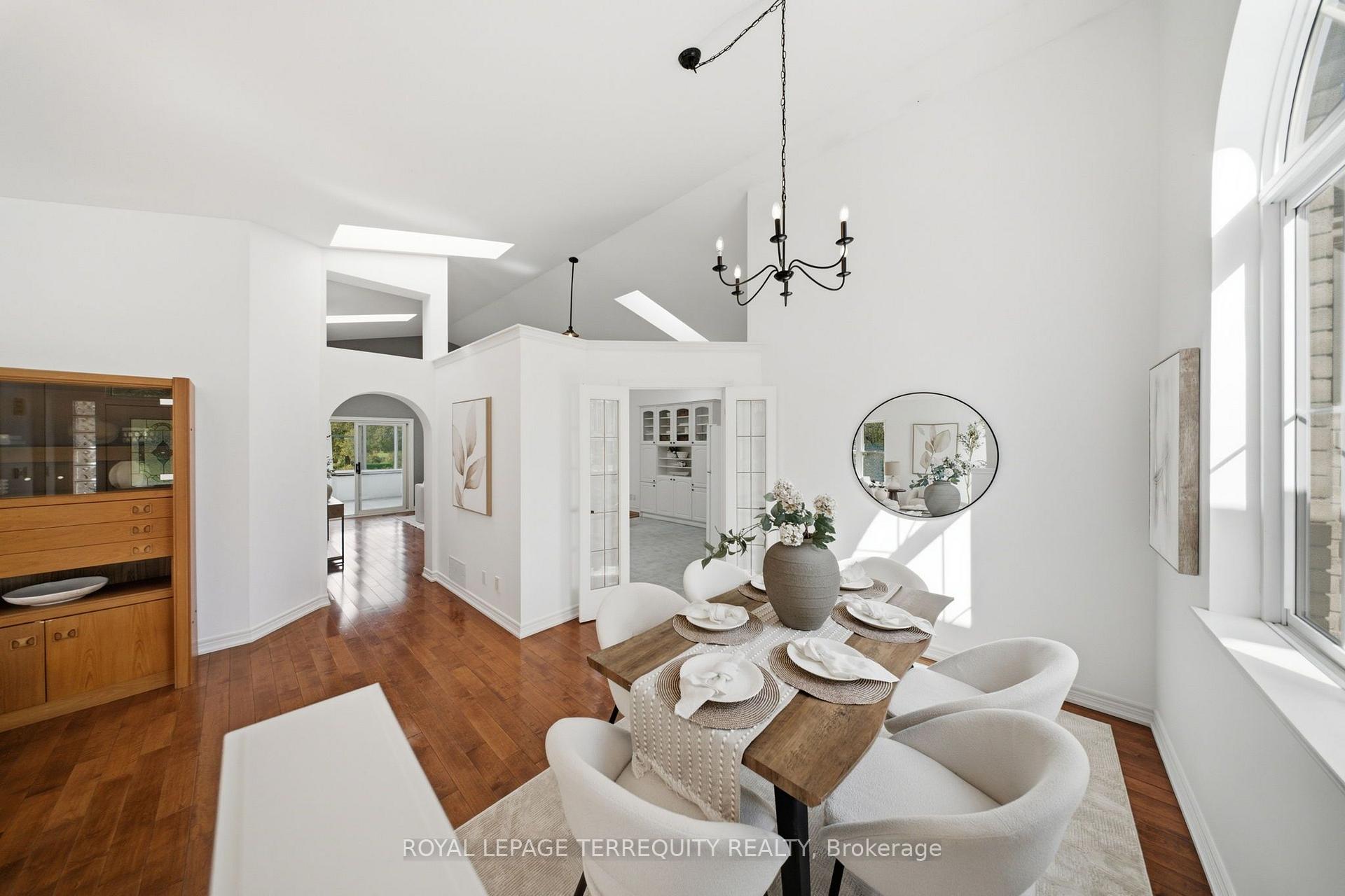 Photo 9 of 29 Ontoro Boulevard, Ajax, South East — HOMEH
