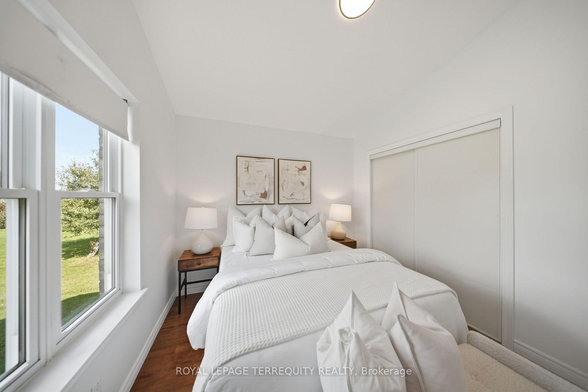 Photo 28 of 29 Ontoro Boulevard, Ajax, South East — HOMEH
