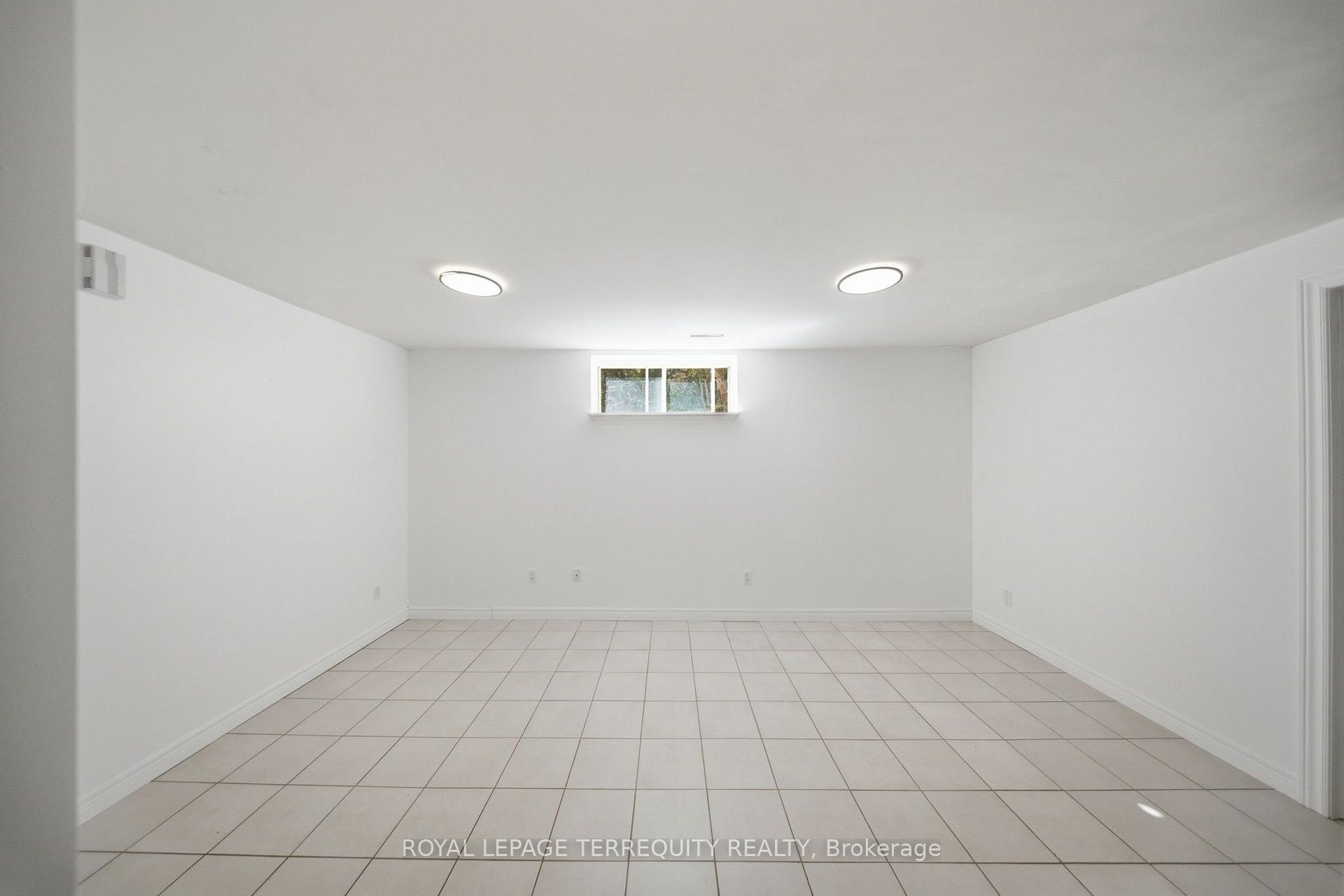 Photo 34 of 29 Ontoro Boulevard, Ajax, South East — HOMEH
