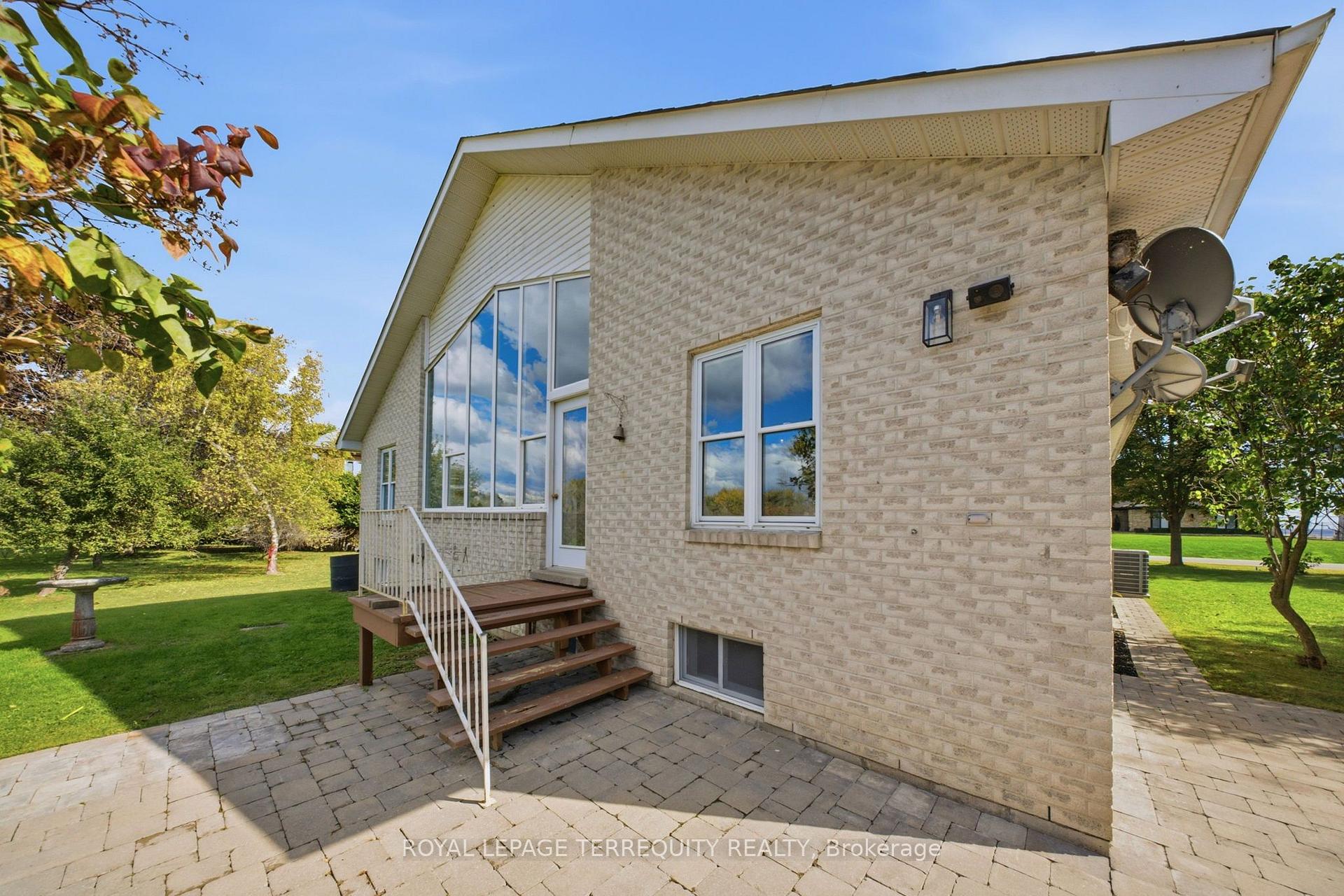 Photo 39 of 29 Ontoro Boulevard, Ajax, South East — HOMEH