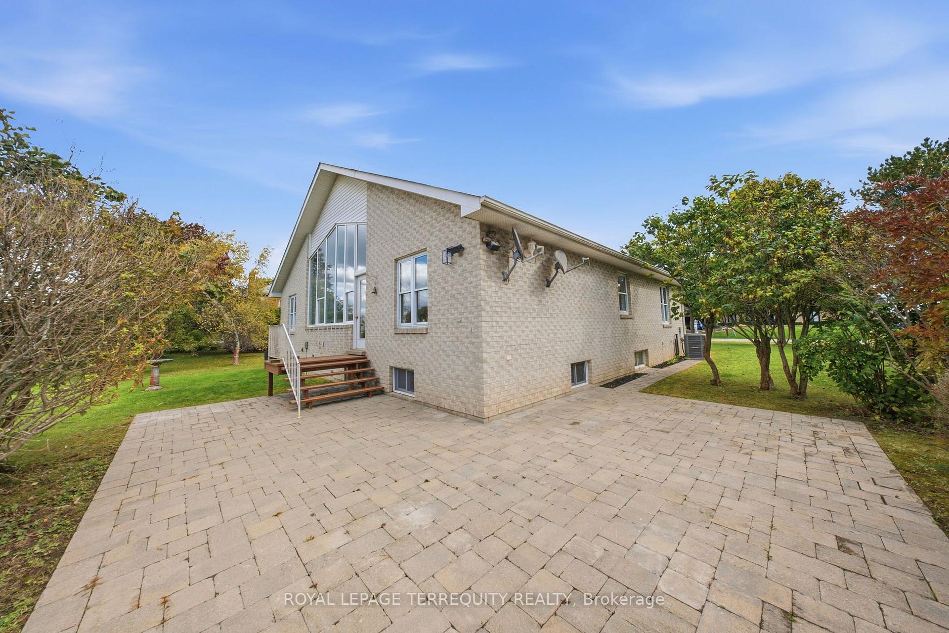 Photo 40 of 29 Ontoro Boulevard, Ajax, South East — HOMEH