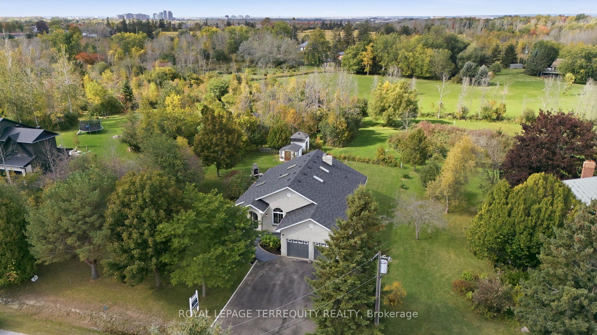 Photo 46 of 29 Ontoro Boulevard, Ajax, South East — HOMEH