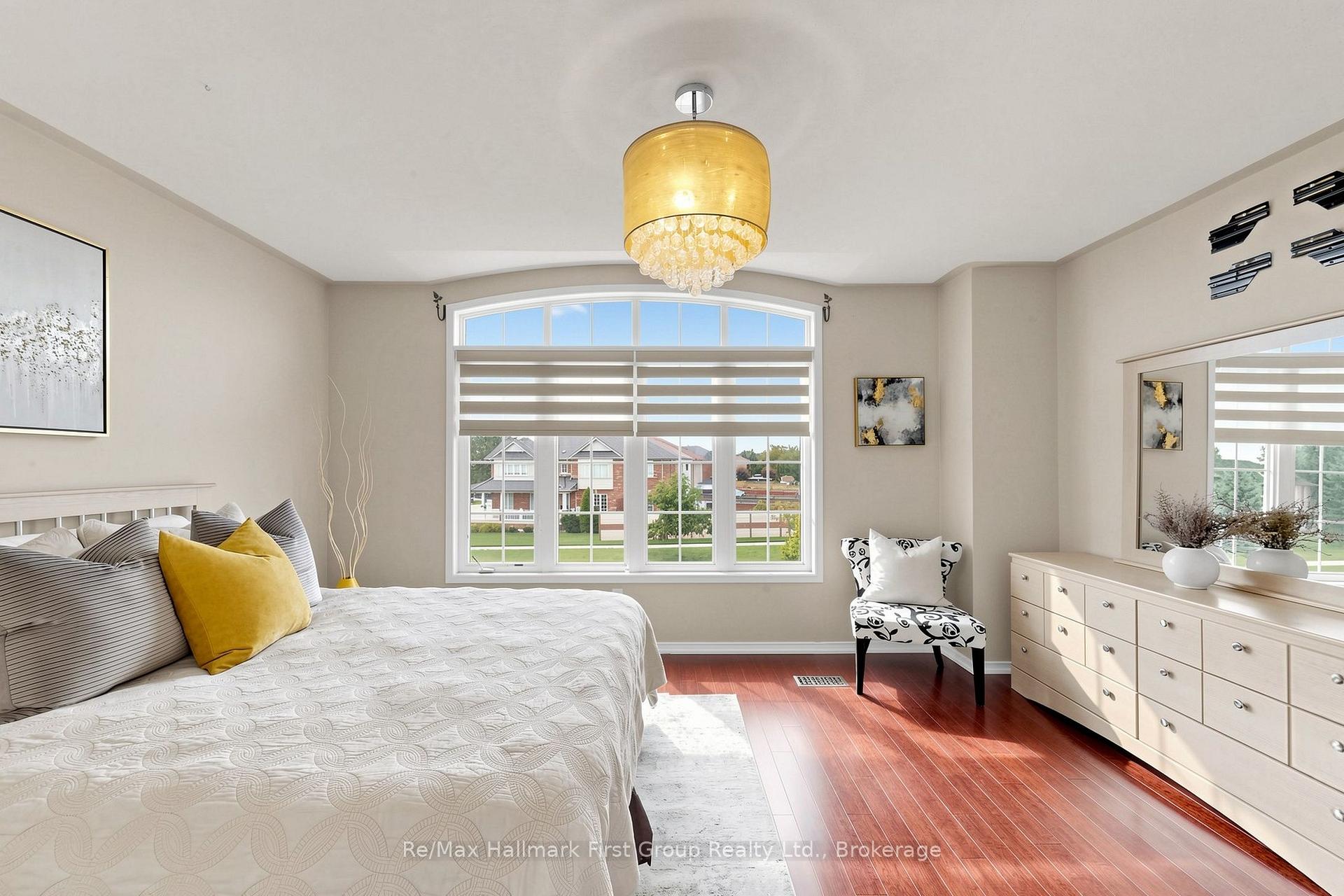 Photo 32 of 3271 Country Lane, Whitby, Williamsburg — HOMEH