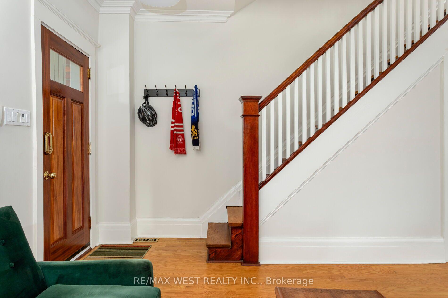 Photo 4 of 81 Chelsea Avenue, Toronto, High Park North — HOMEH