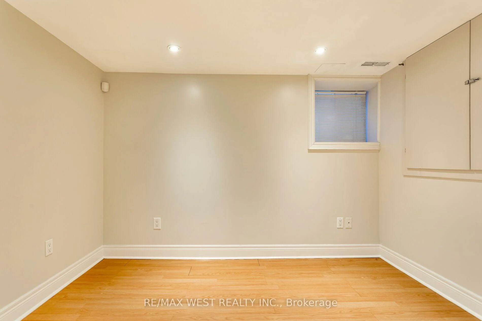 Photo 49 of 81 Chelsea Avenue, Toronto, High Park North — HOMEH