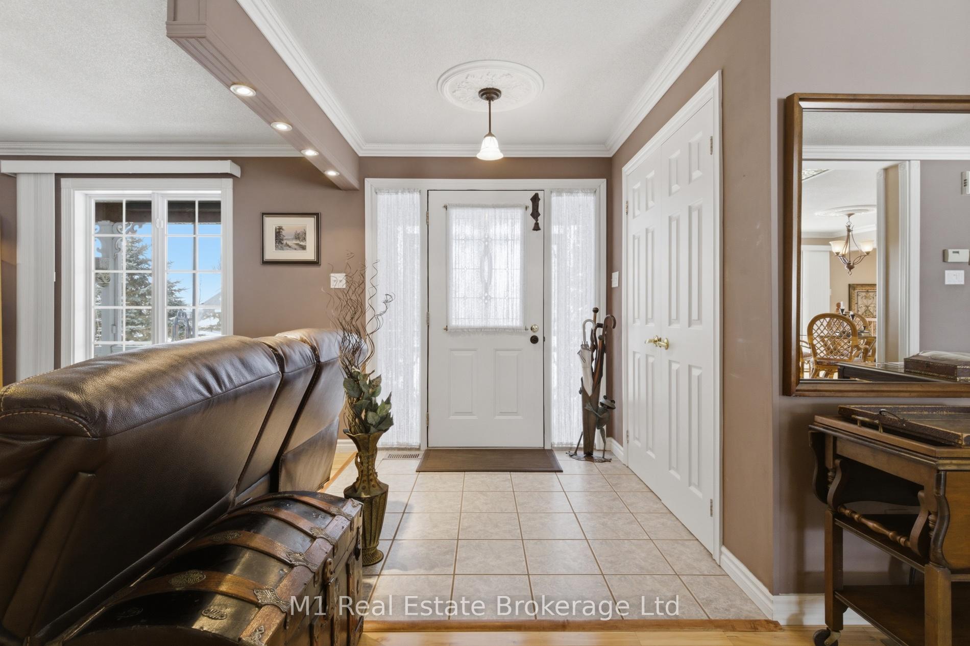 Photo 8 of 2 Joanne Crescent, Minto — HOMEH