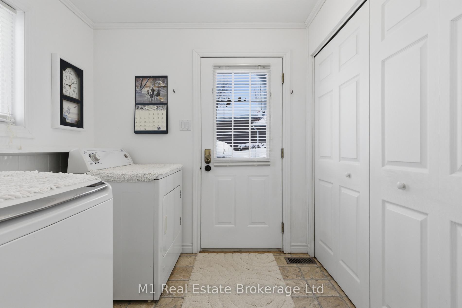 Photo 32 of 2 Joanne Crescent, Minto — HOMEH