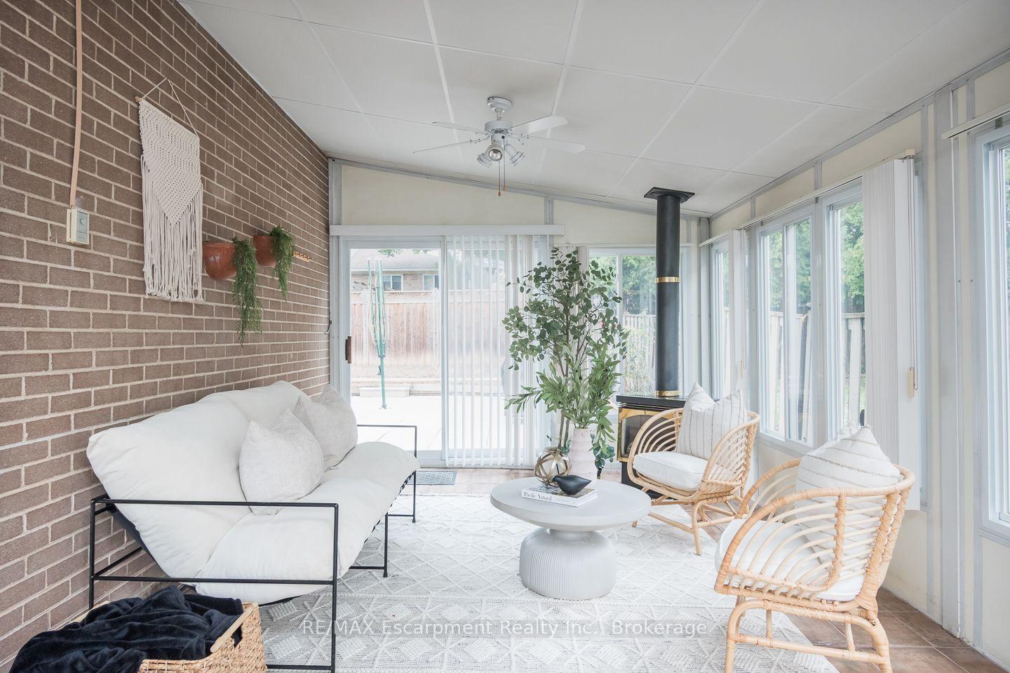 Photo 23 of 1237 Redbank Crescent, Oakville, College Park — HOMEH