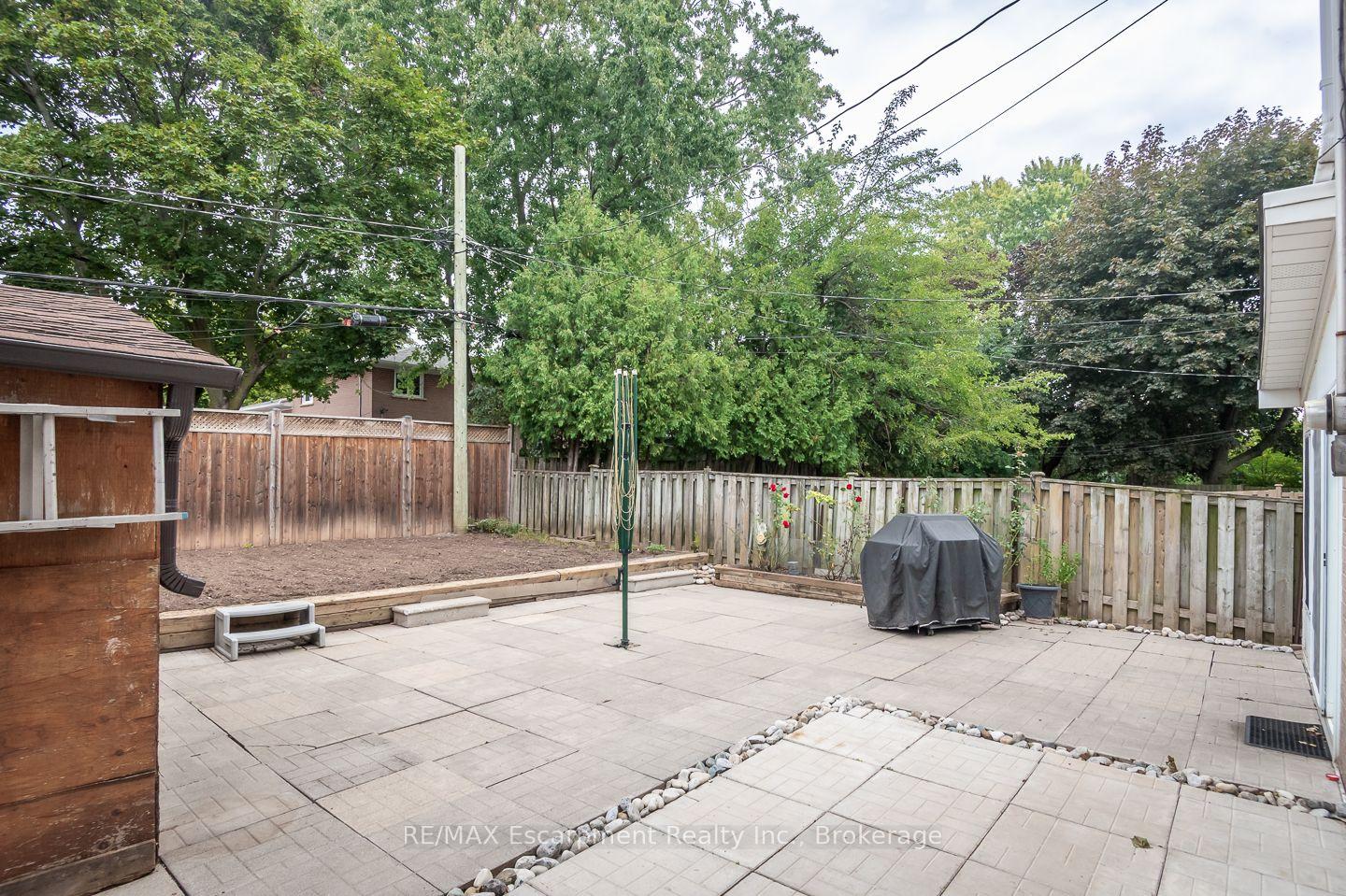 Photo 25 of 1237 Redbank Crescent, Oakville, College Park — HOMEH