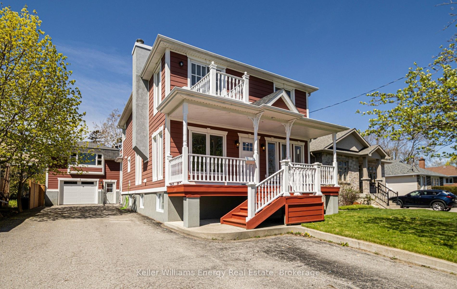 Photo of 676 Victory Drive
