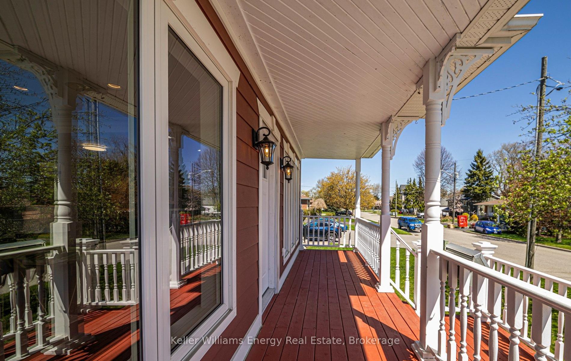 Photo 5 of 676 Victory Drive, Pickering, West Shore — HOMEH