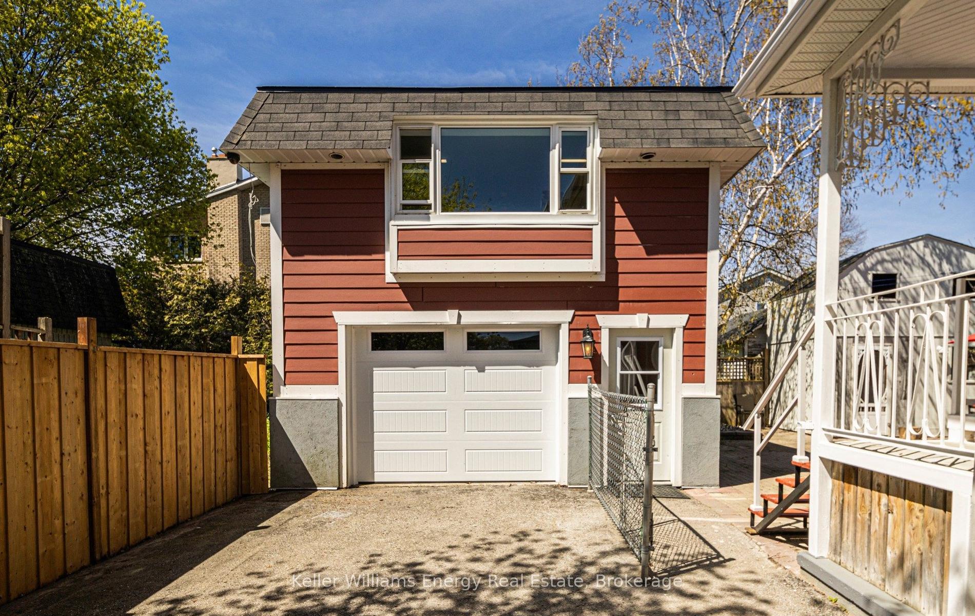 Photo 7 of 676 Victory Drive, Pickering, West Shore — HOMEH