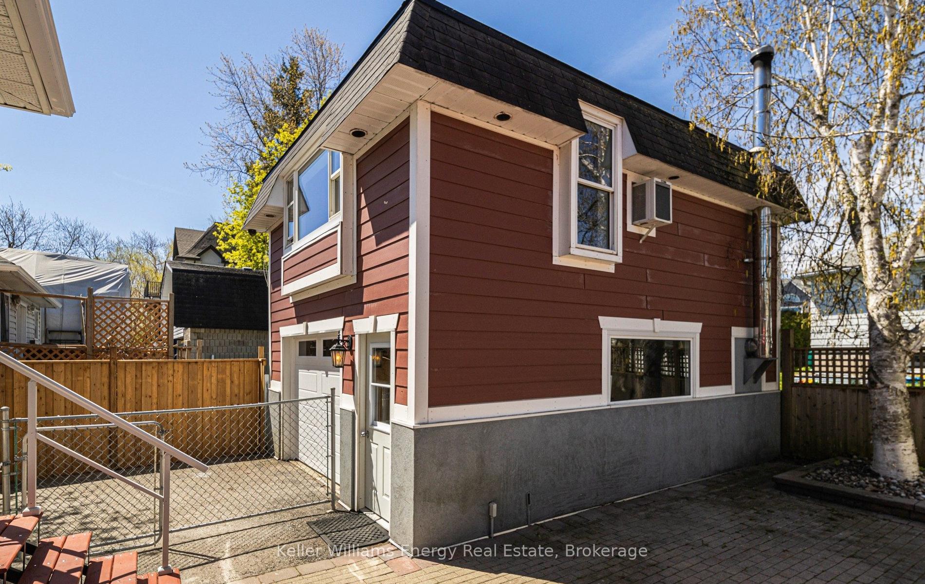 Photo 8 of 676 Victory Drive, Pickering, West Shore — HOMEH