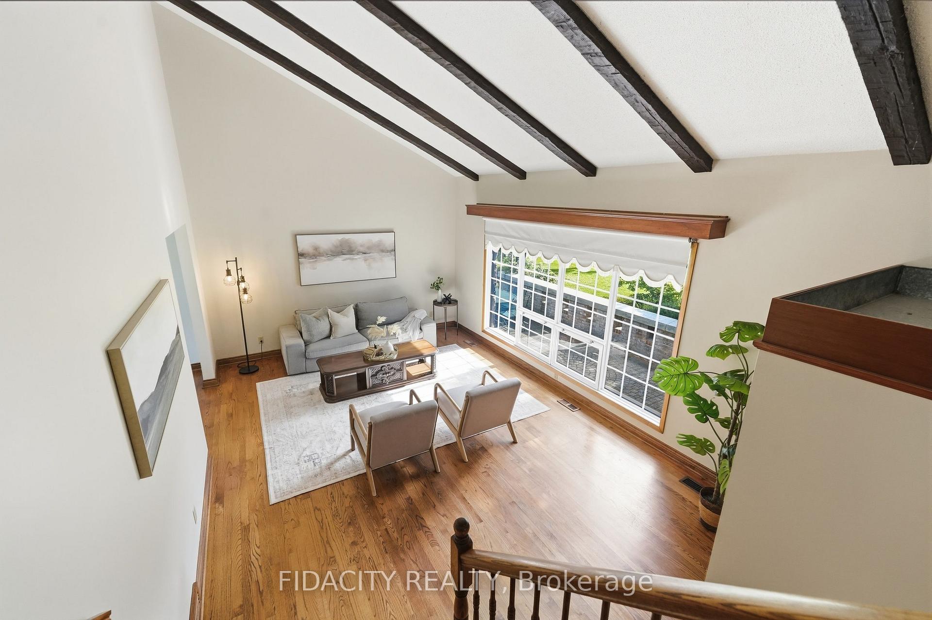 Photo 9 of 45 Cortleigh Drive, Ottawa, Barrhaven - Hearts Desire — HOMEH