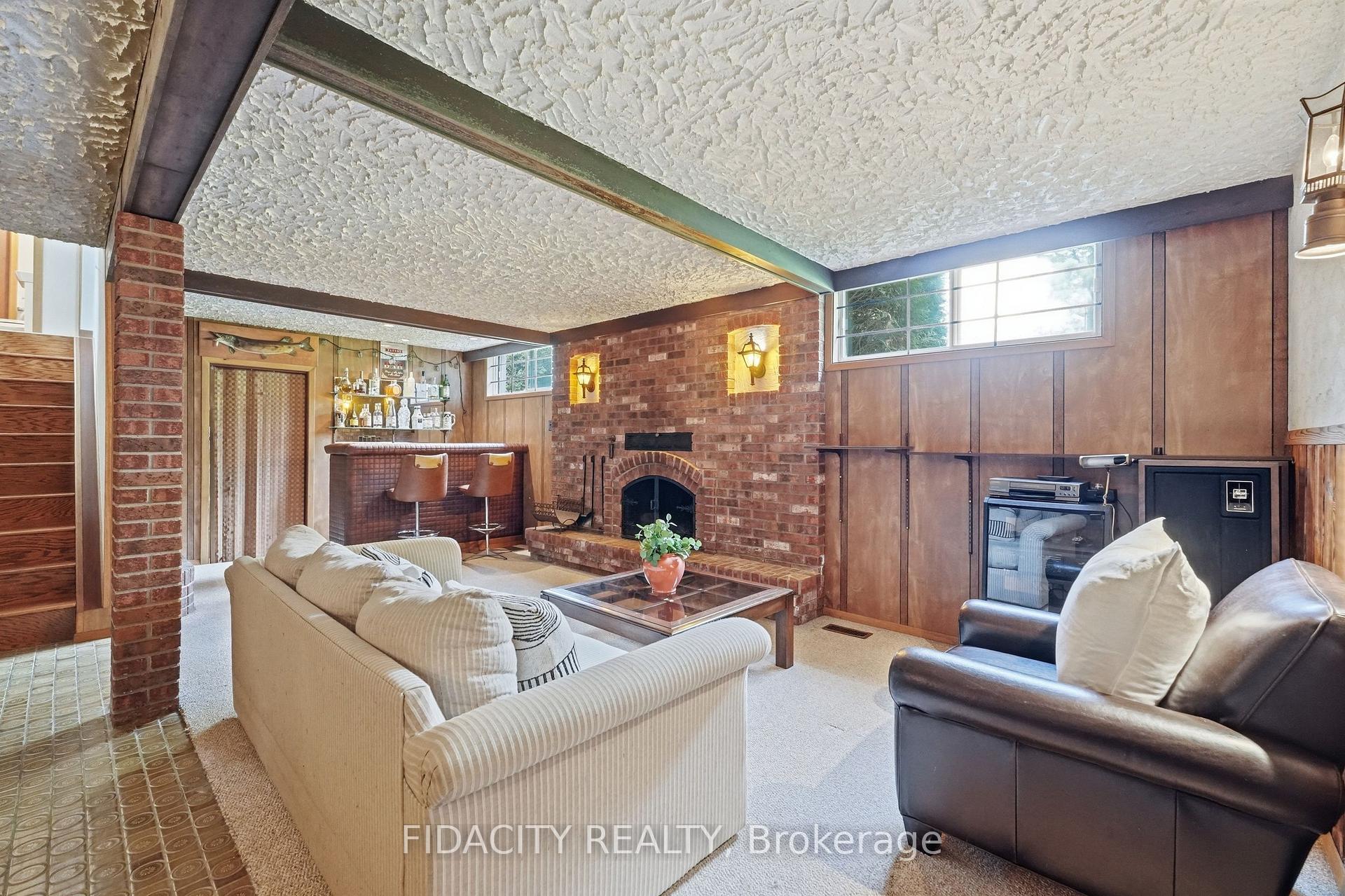 Photo 29 of 45 Cortleigh Drive, Ottawa, Barrhaven - Hearts Desire — HOMEH