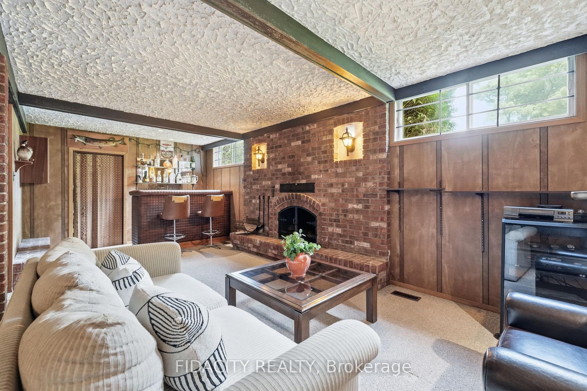 Photo 30 of 45 Cortleigh Drive, Ottawa, Barrhaven - Hearts Desire — HOMEH