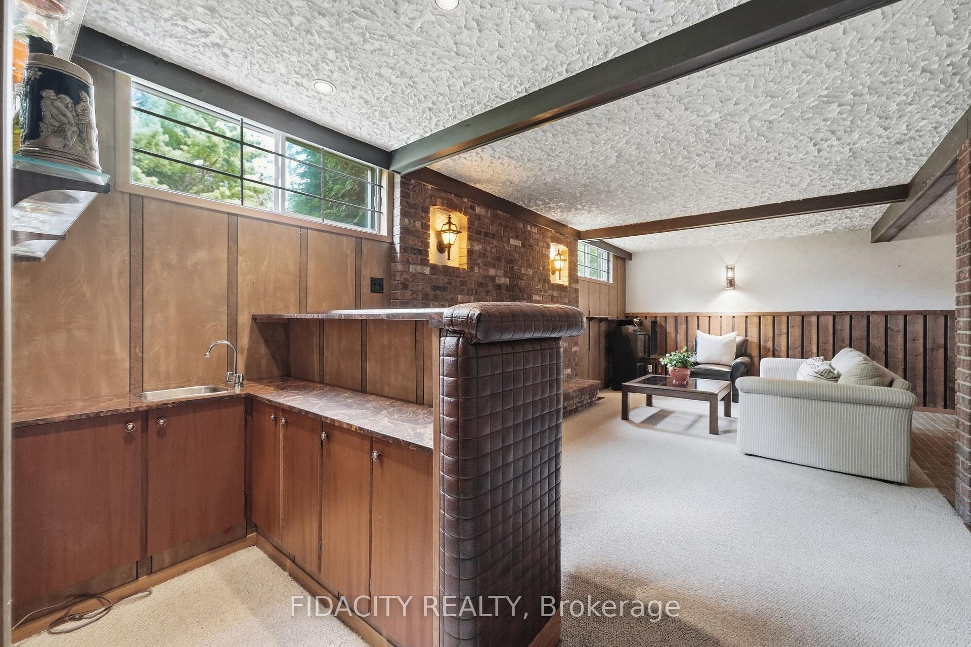 Photo 35 of 45 Cortleigh Drive, Ottawa, Barrhaven - Hearts Desire — HOMEH