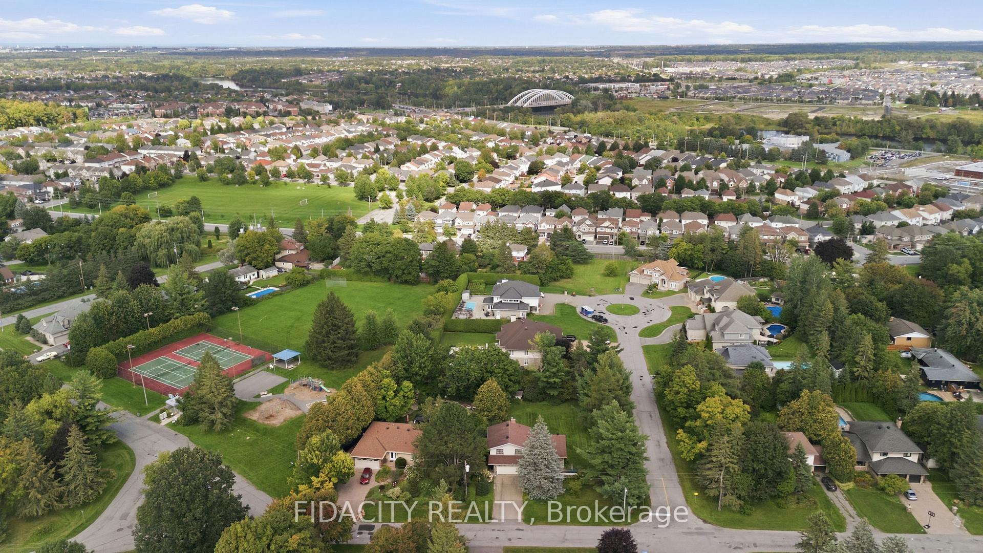 Photo 44 of 45 Cortleigh Drive, Ottawa, Barrhaven - Hearts Desire — HOMEH