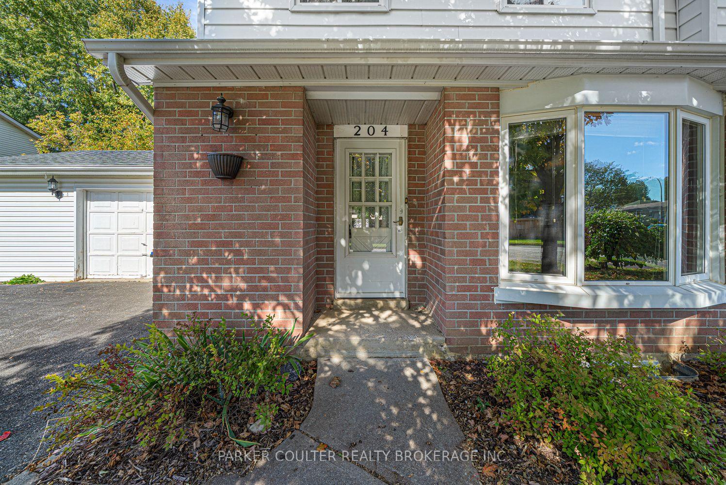 Photo 3 of 204 Beattie Avenue, New Tecumseth, Alliston — HOMEH