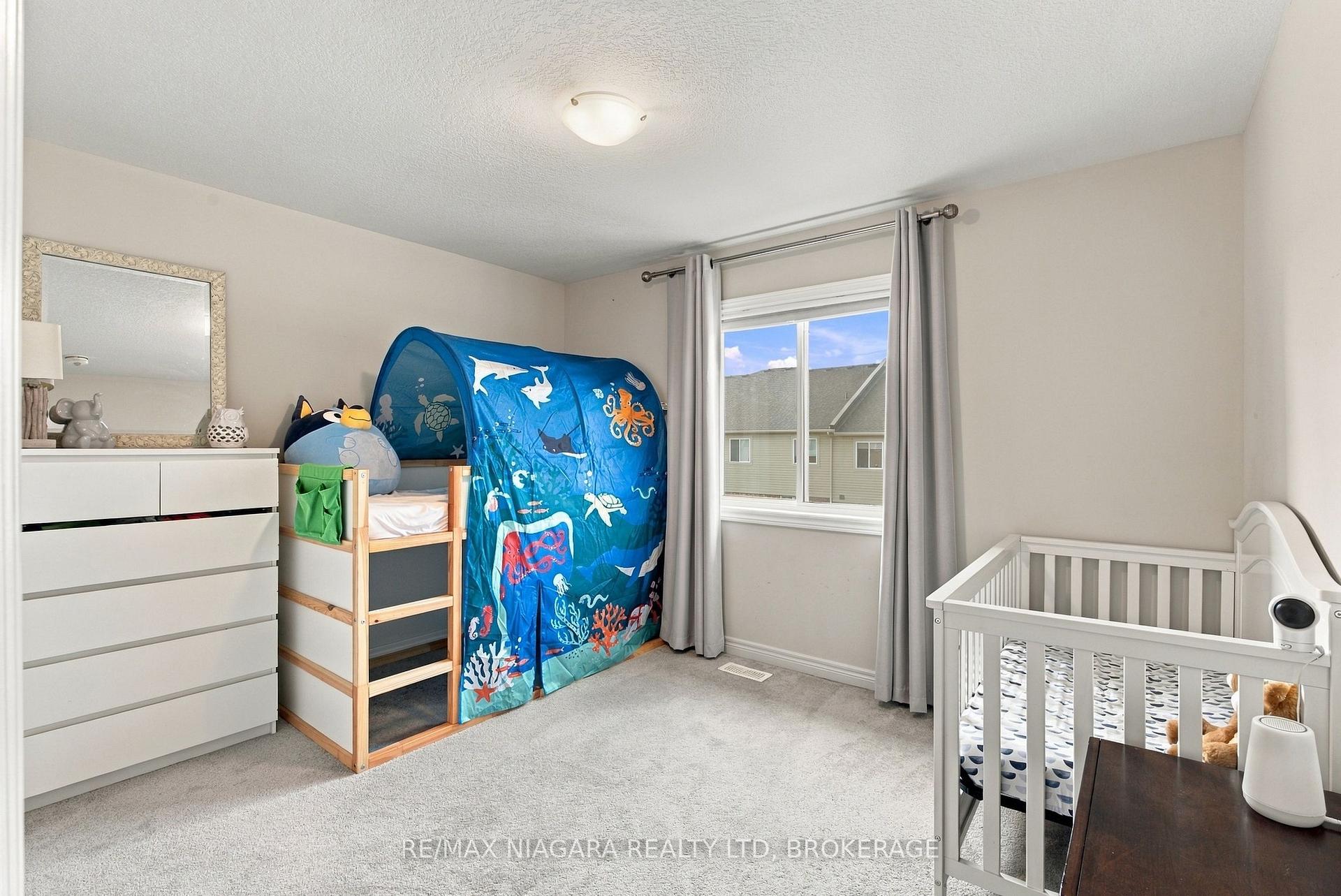 Photo 19 of 46 Pinot Crescent, Hamilton, Fruitland — HOMEH
