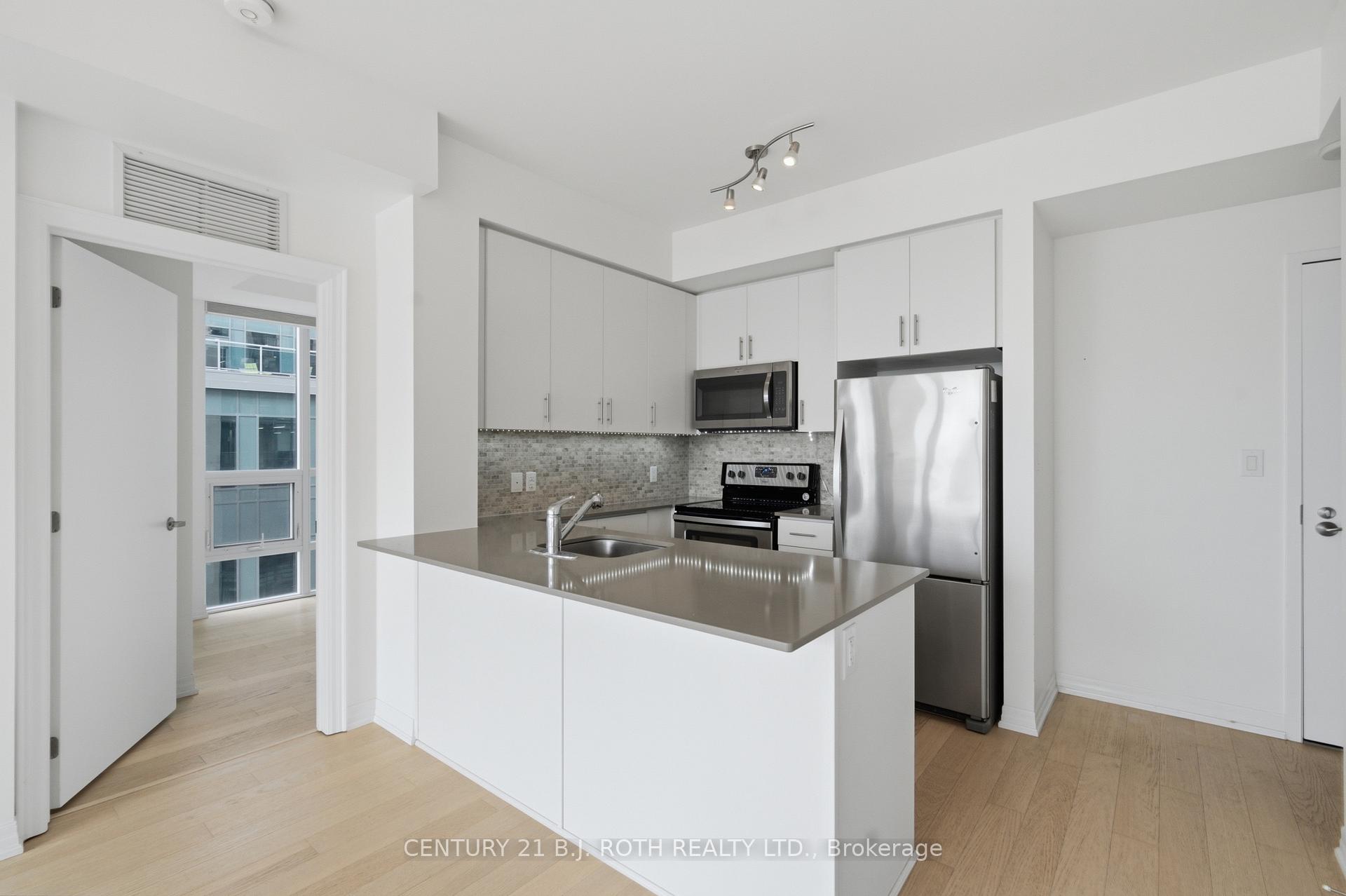 Photo 11 of Unit 611, 111 Worsley Street, Barrie, City Centre — HOMEH