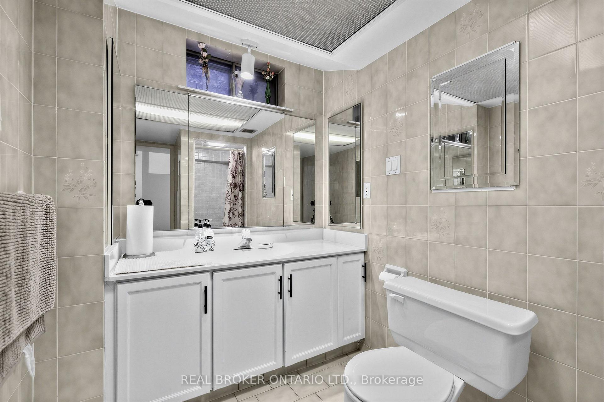 Photo 26 of 26 White Boulevard, Vaughan, Brownridge — HOMEH