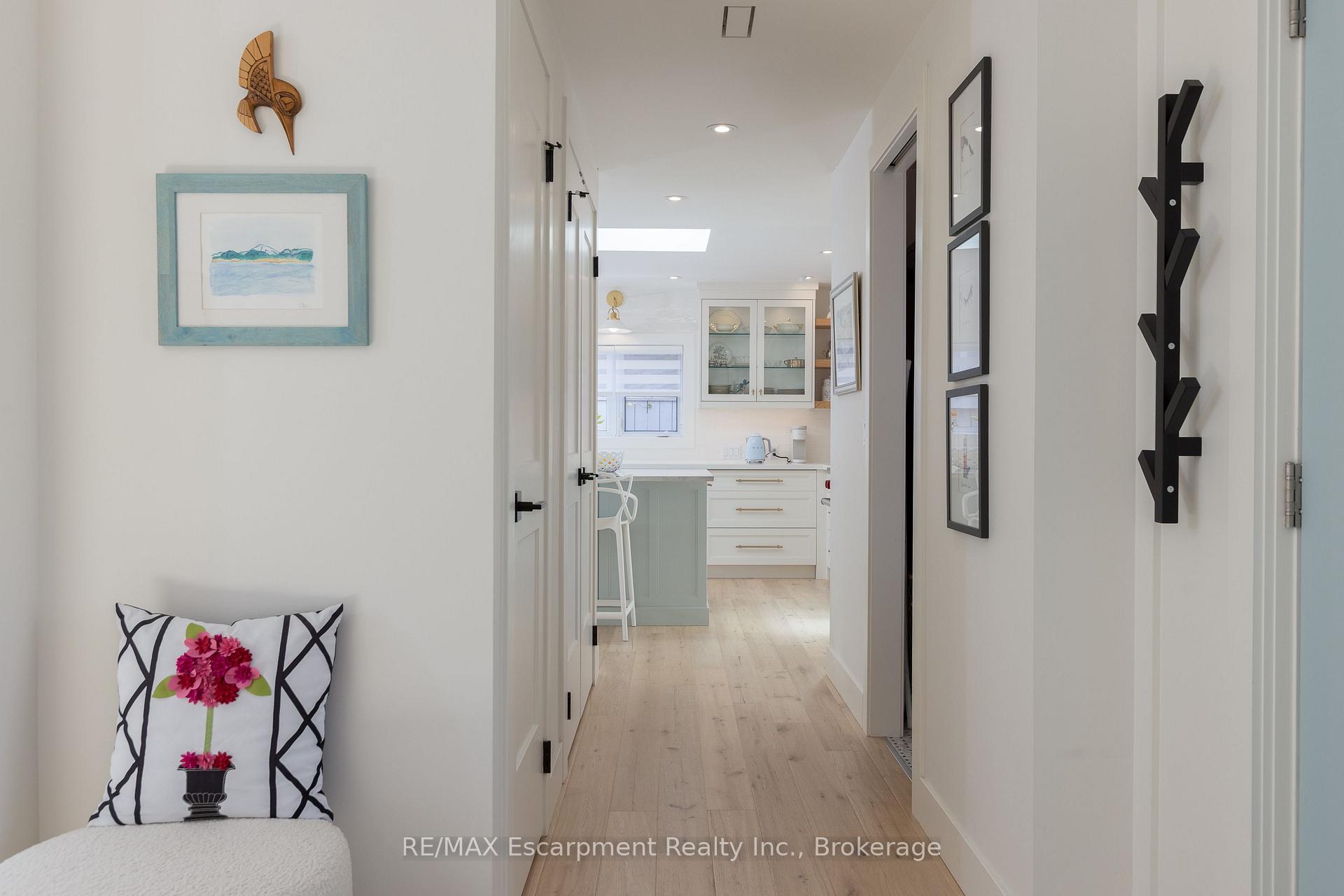 Photo 5 of 3136 Princess Boulevard, Burlington, Roseland — HOMEH