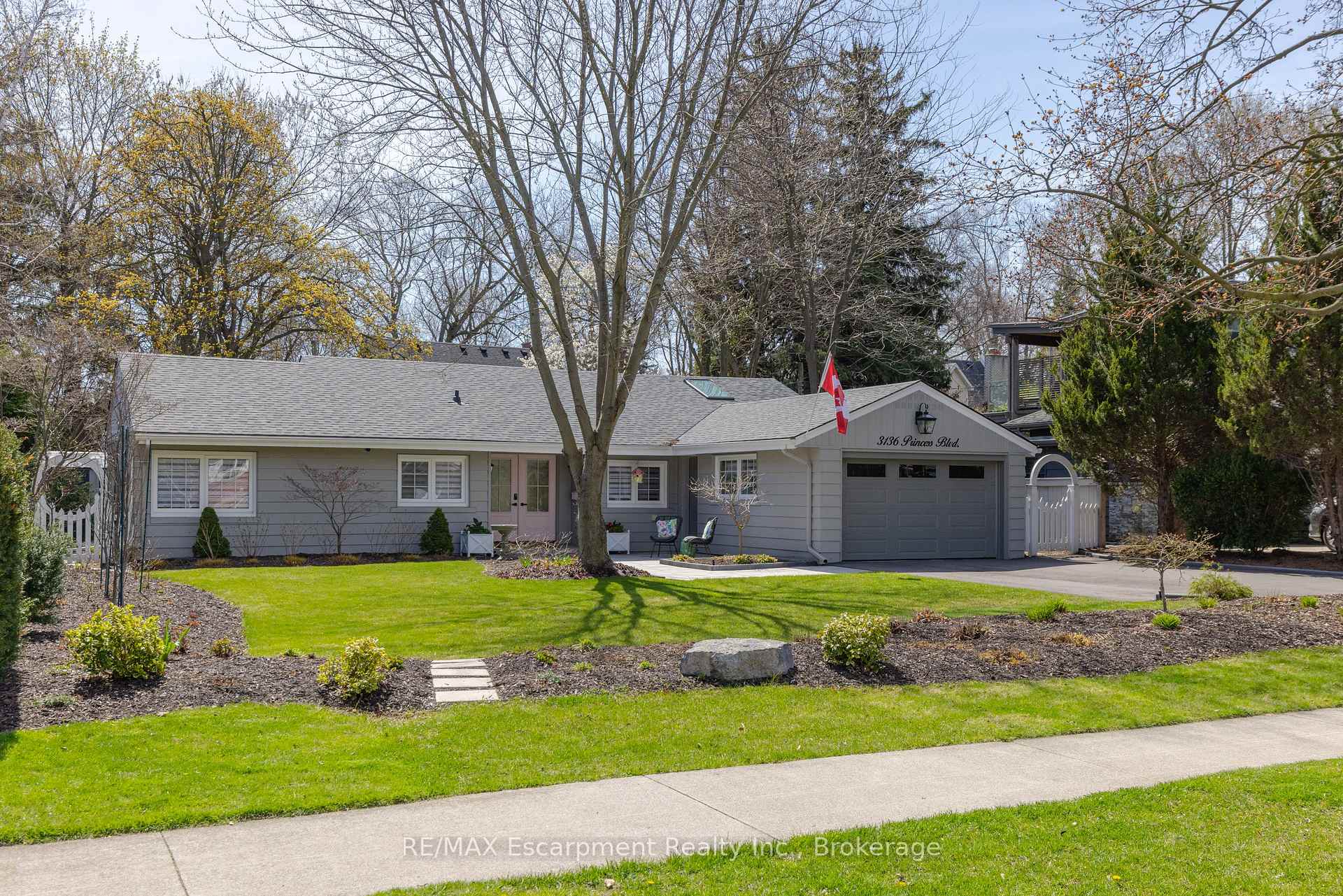 Photo 32 of 3136 Princess Boulevard, Burlington, Roseland — HOMEH