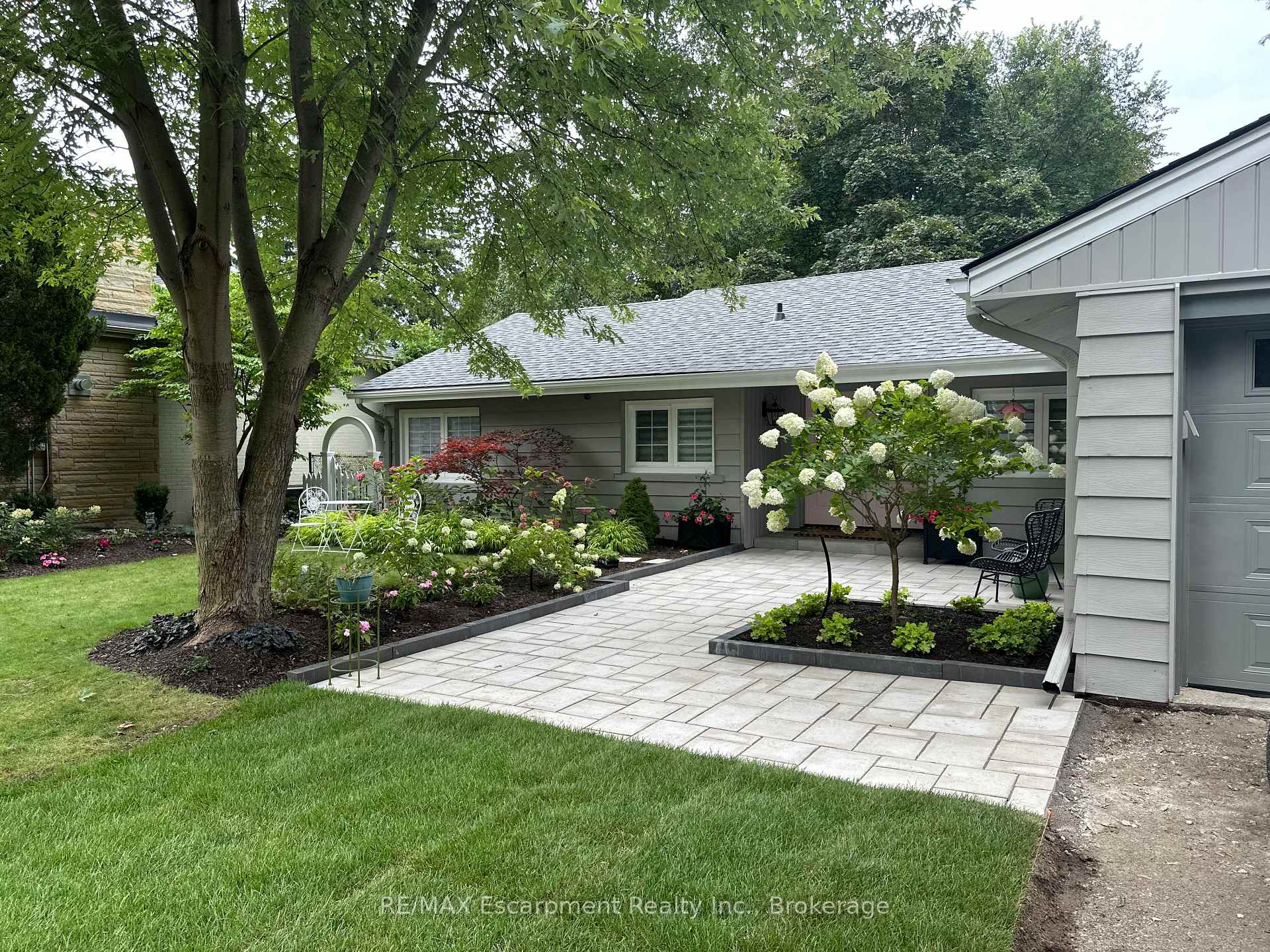 Photo 33 of 3136 Princess Boulevard, Burlington, Roseland — HOMEH